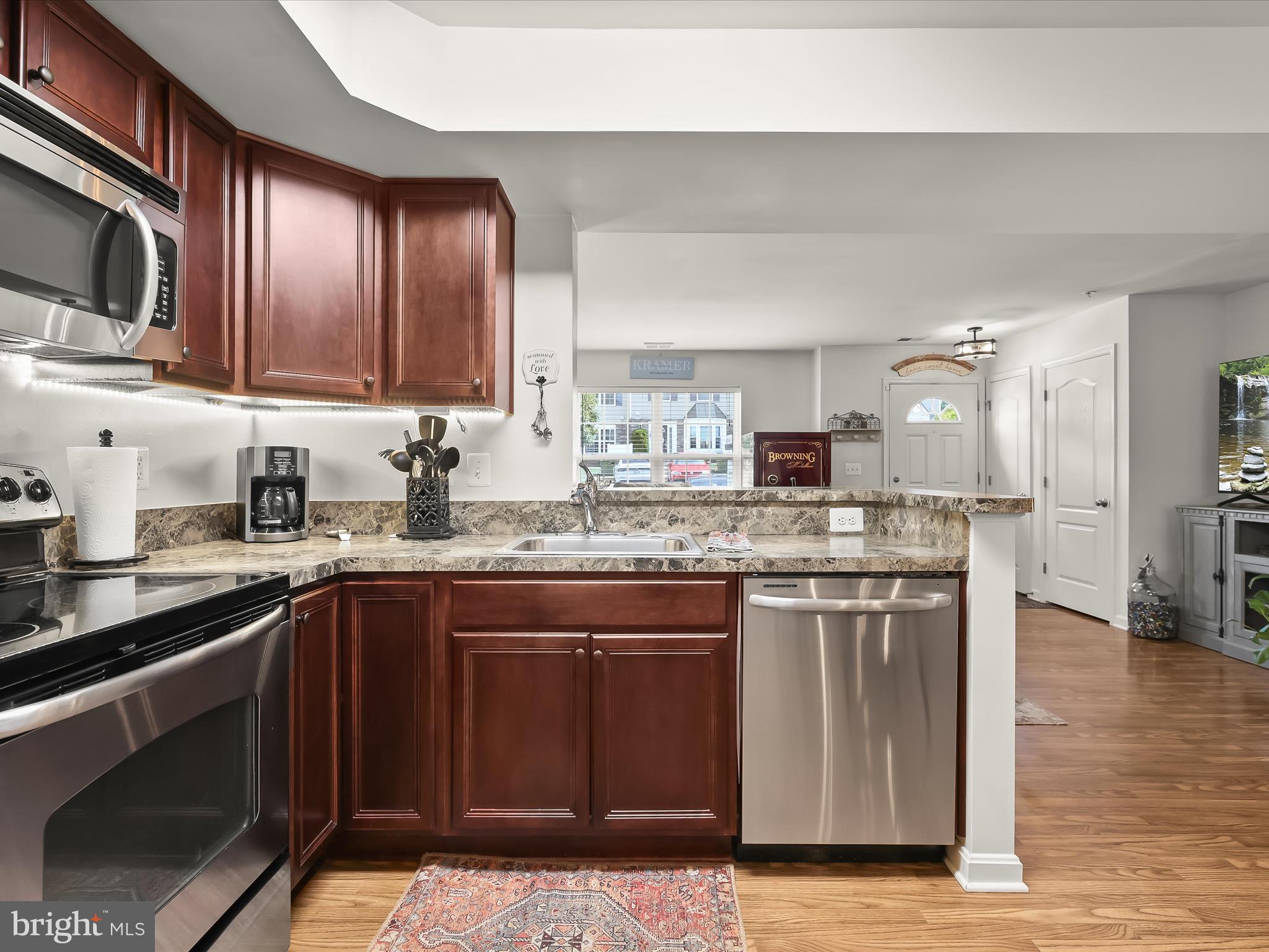 RESERVOIR RIDGE - Residential