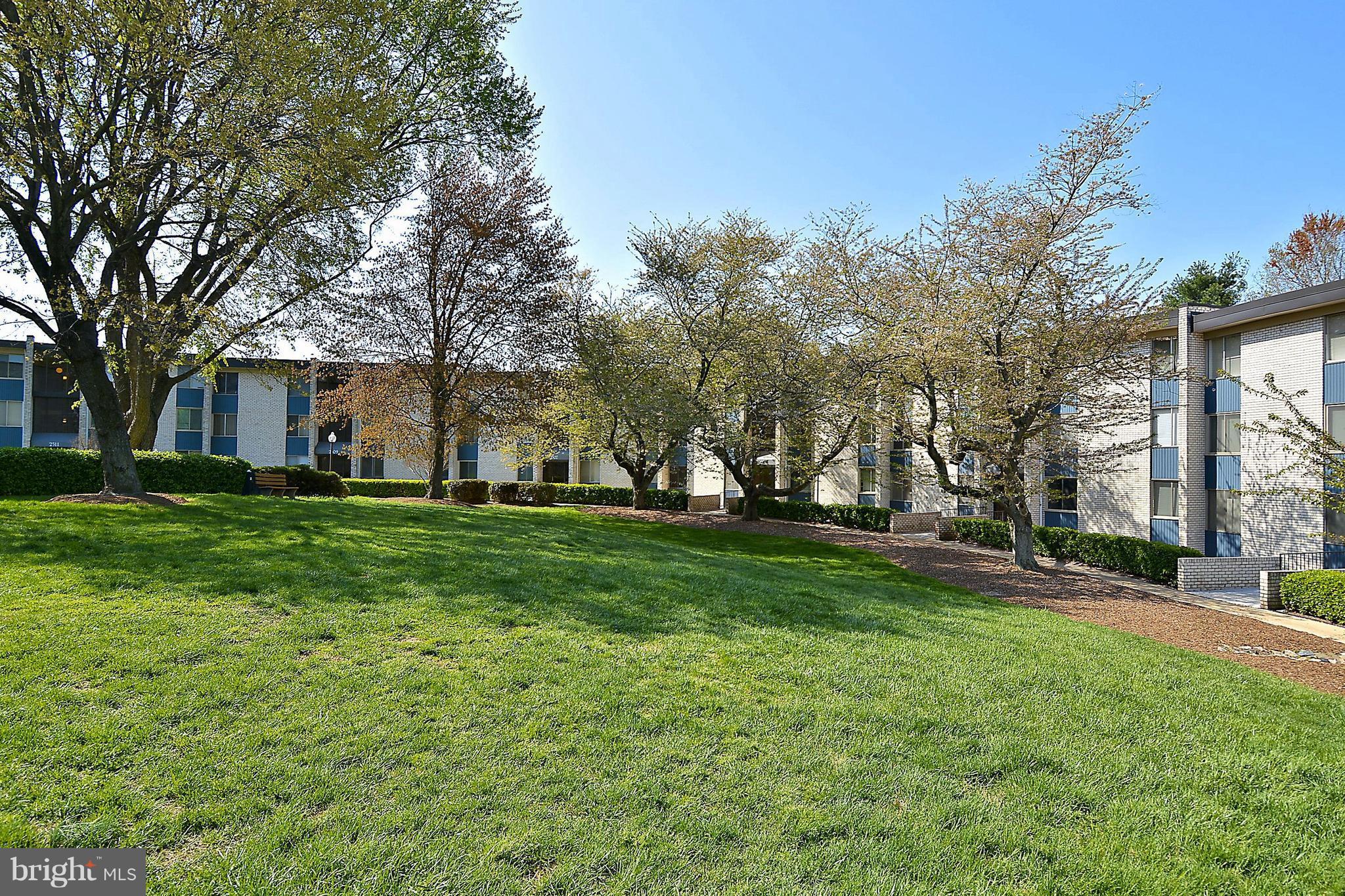NORTH CREEK VILLAS - Residential