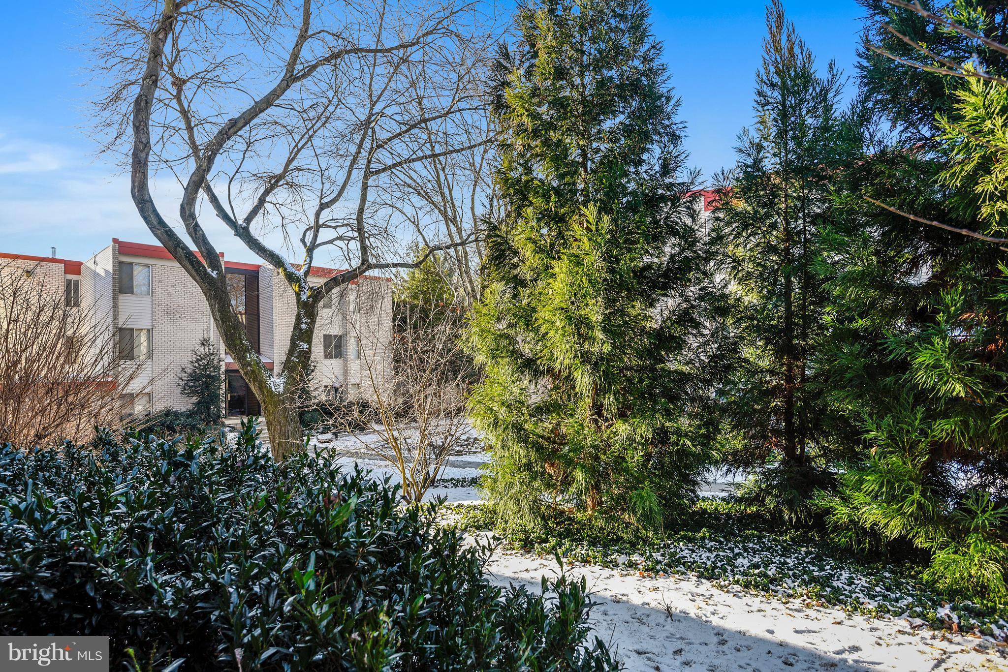 NORTH CREEK VILLAS - Residential