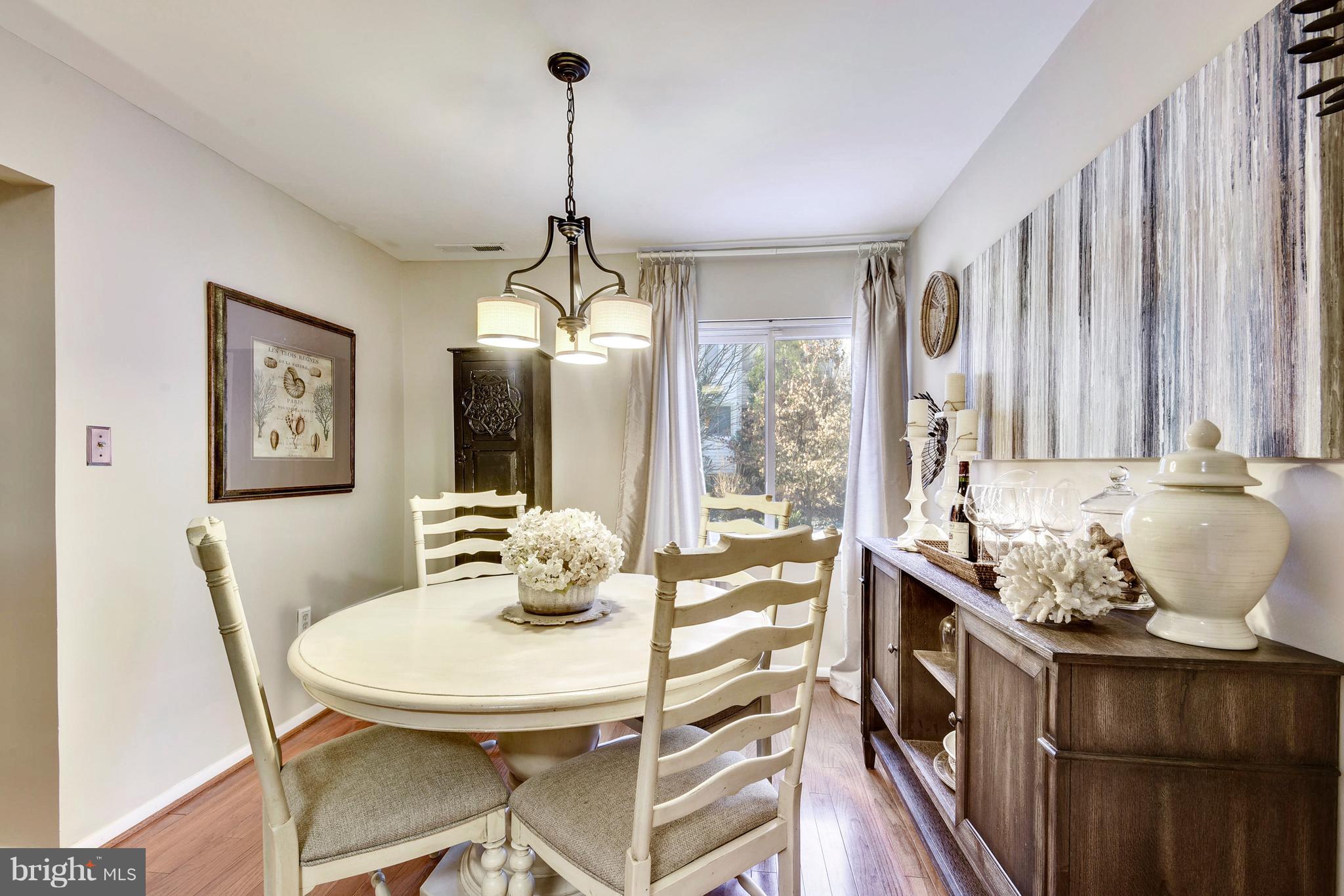 NORTH CREEK VILLAS - Residential