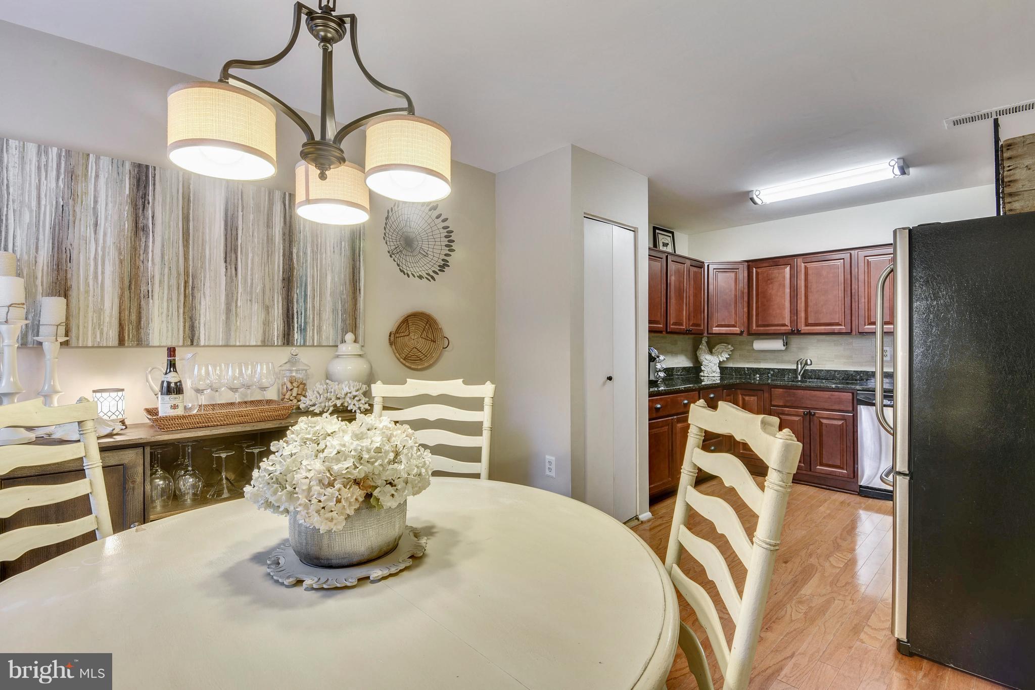 NORTH CREEK VILLAS - Residential