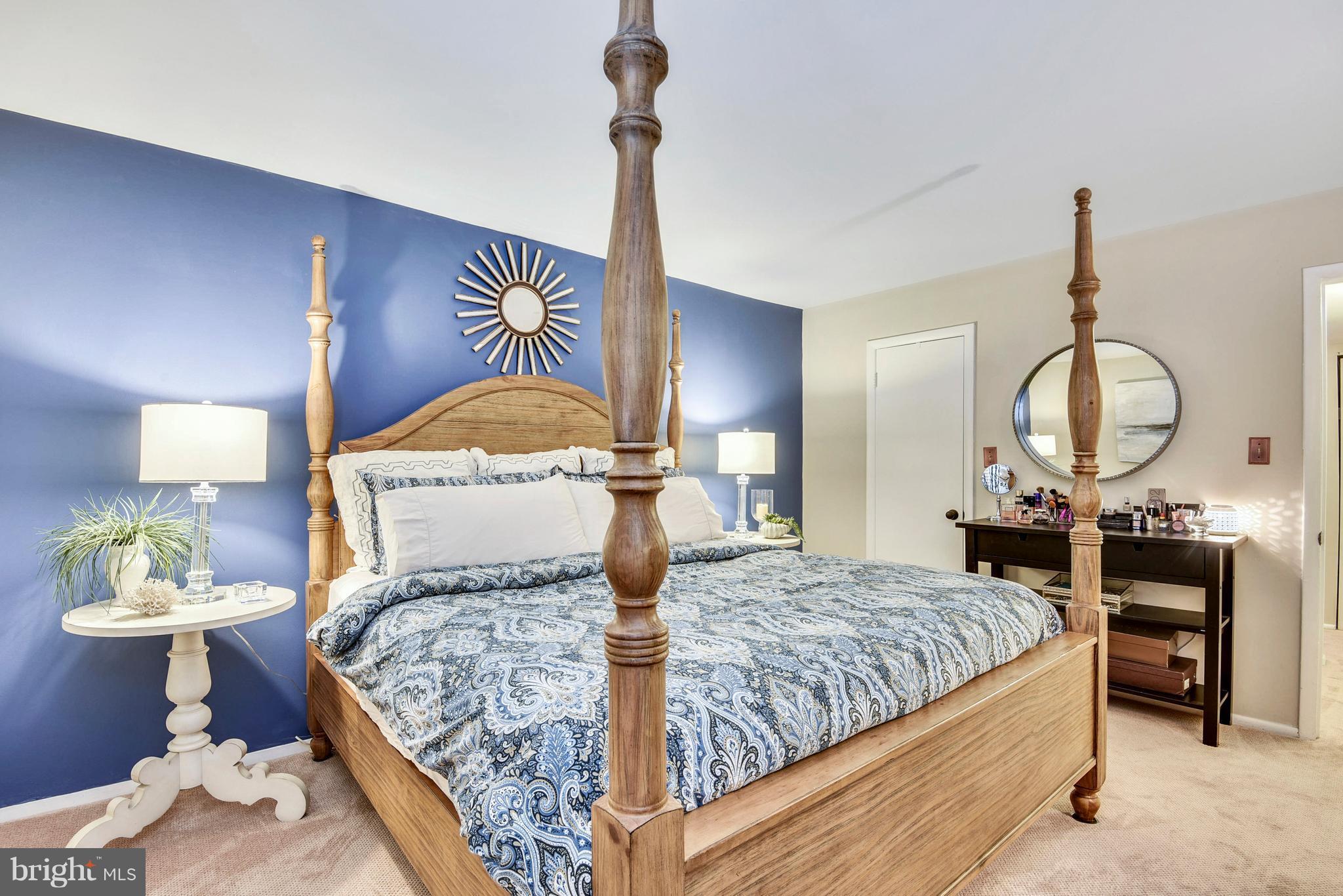 NORTH CREEK VILLAS - Residential