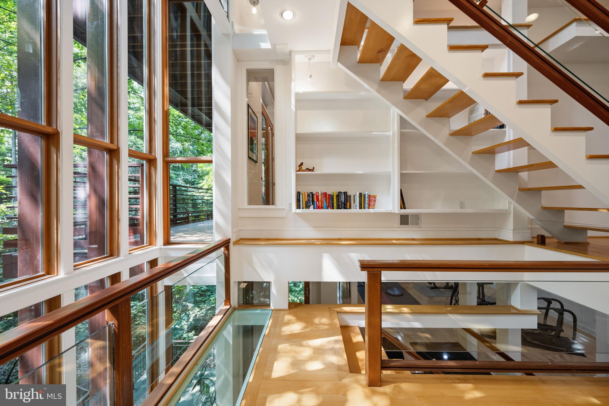 FOREST HILLS - Residential