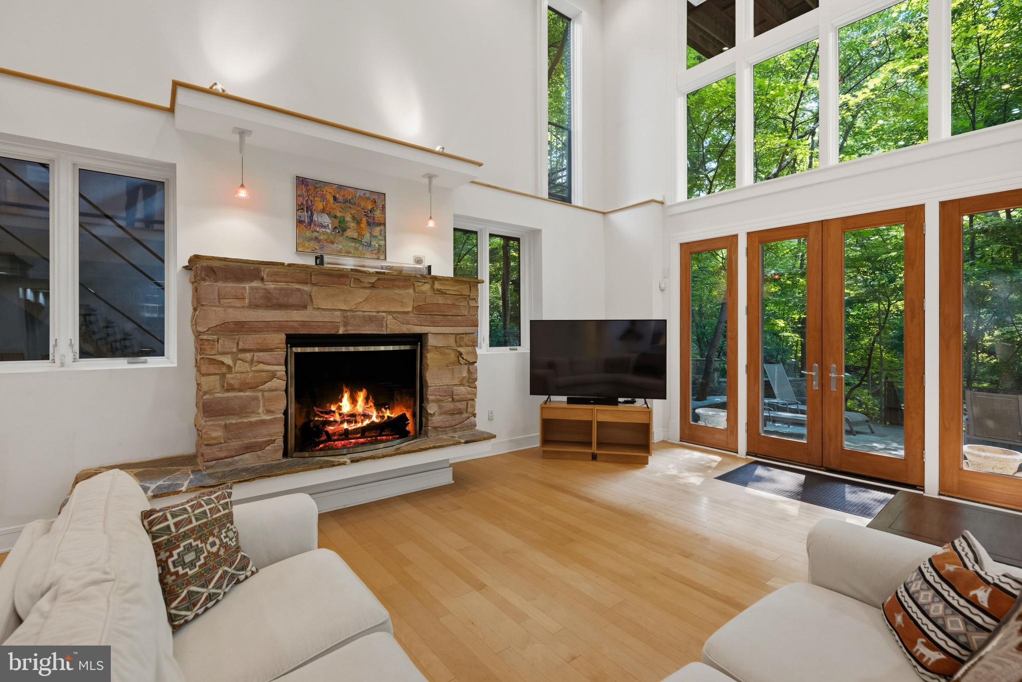 FOREST HILLS - Residential