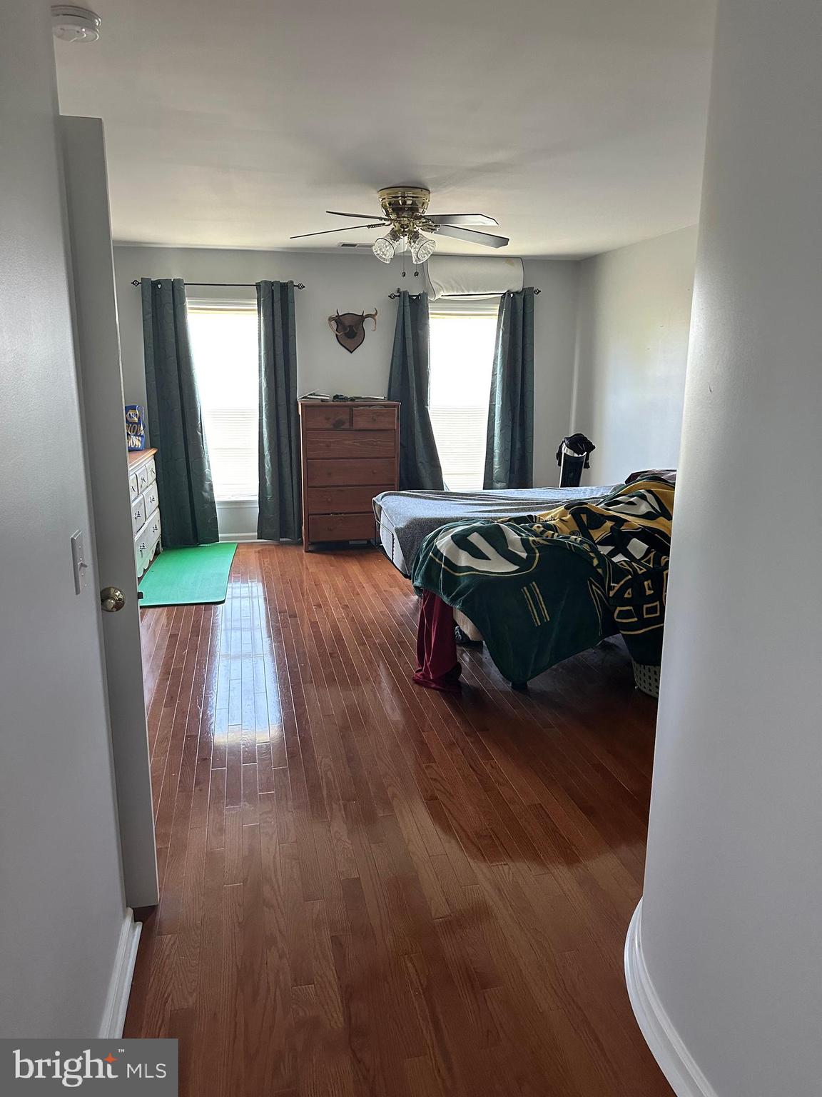 BROADWAY SOUTH - Residential