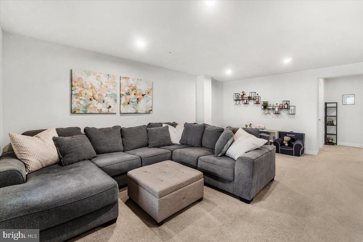 LAKE LINGANORE EAGLEHEAD - Residential