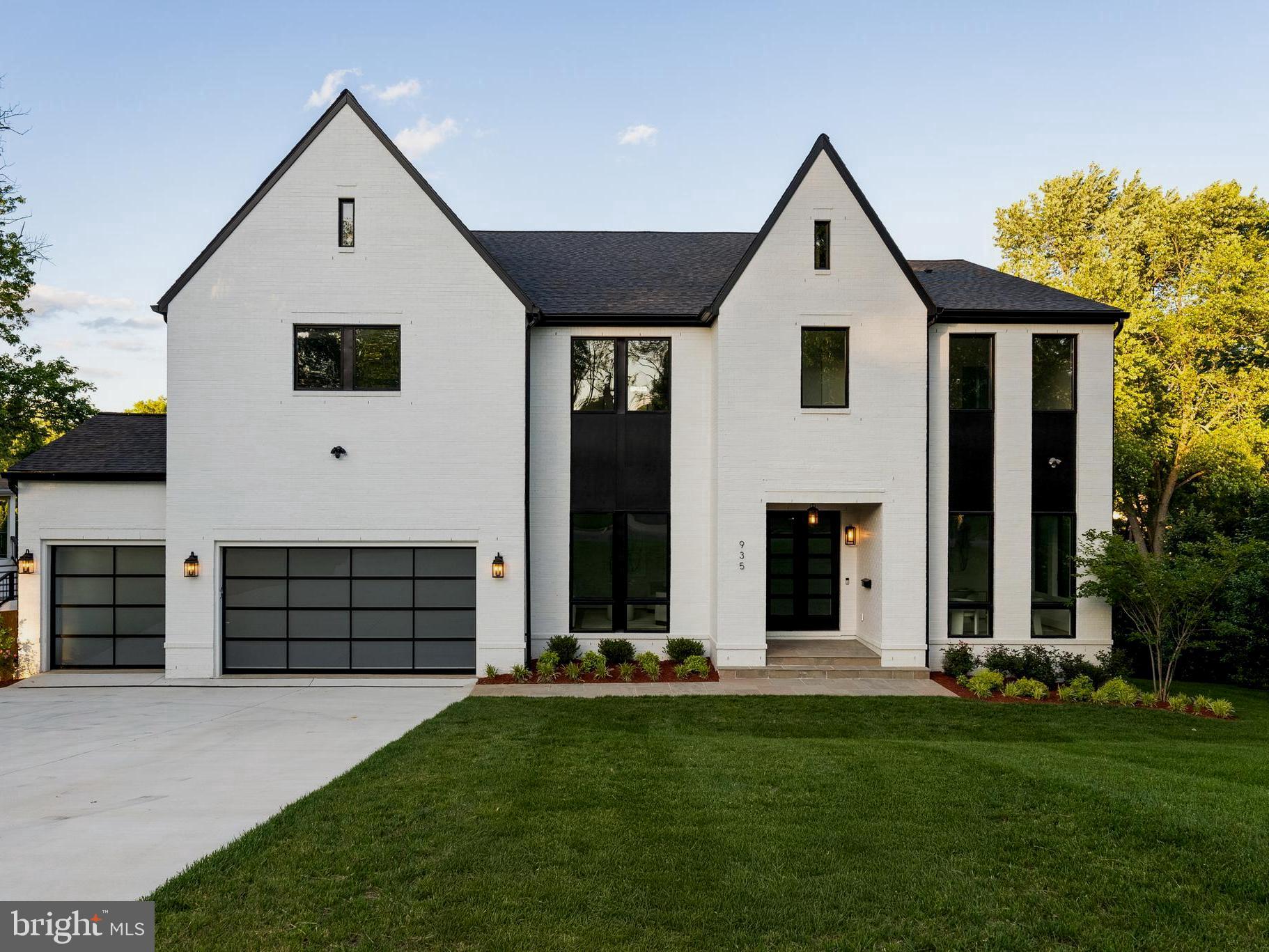 BROYHILL LANGLEY ESTATES - Residential