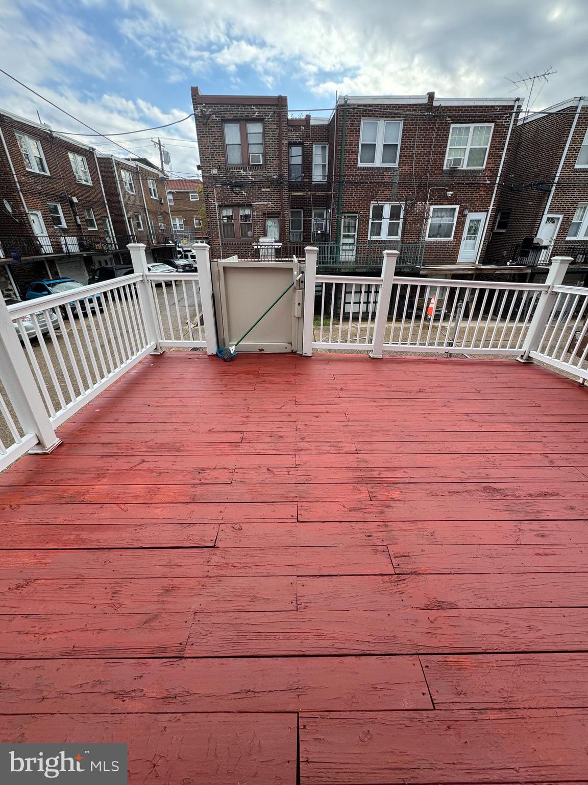 PHILADELPHIA (NORTHEAST) - Residential
