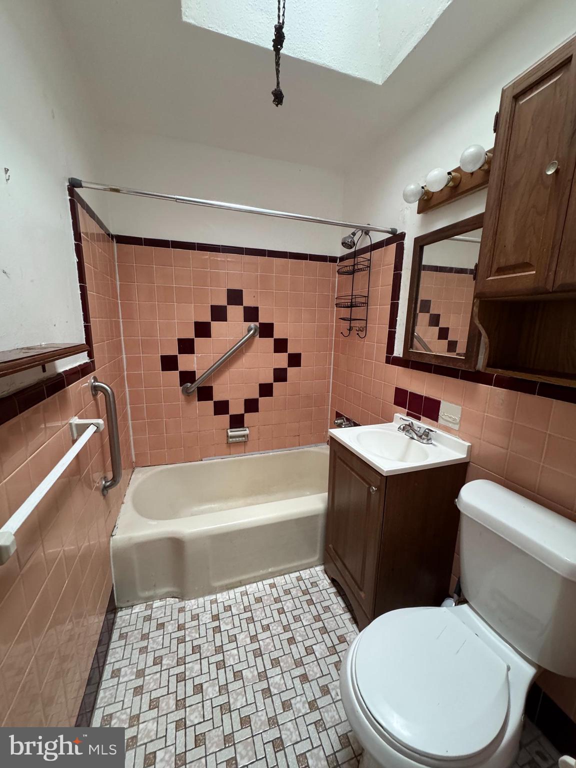 PHILADELPHIA (NORTHEAST) - Residential