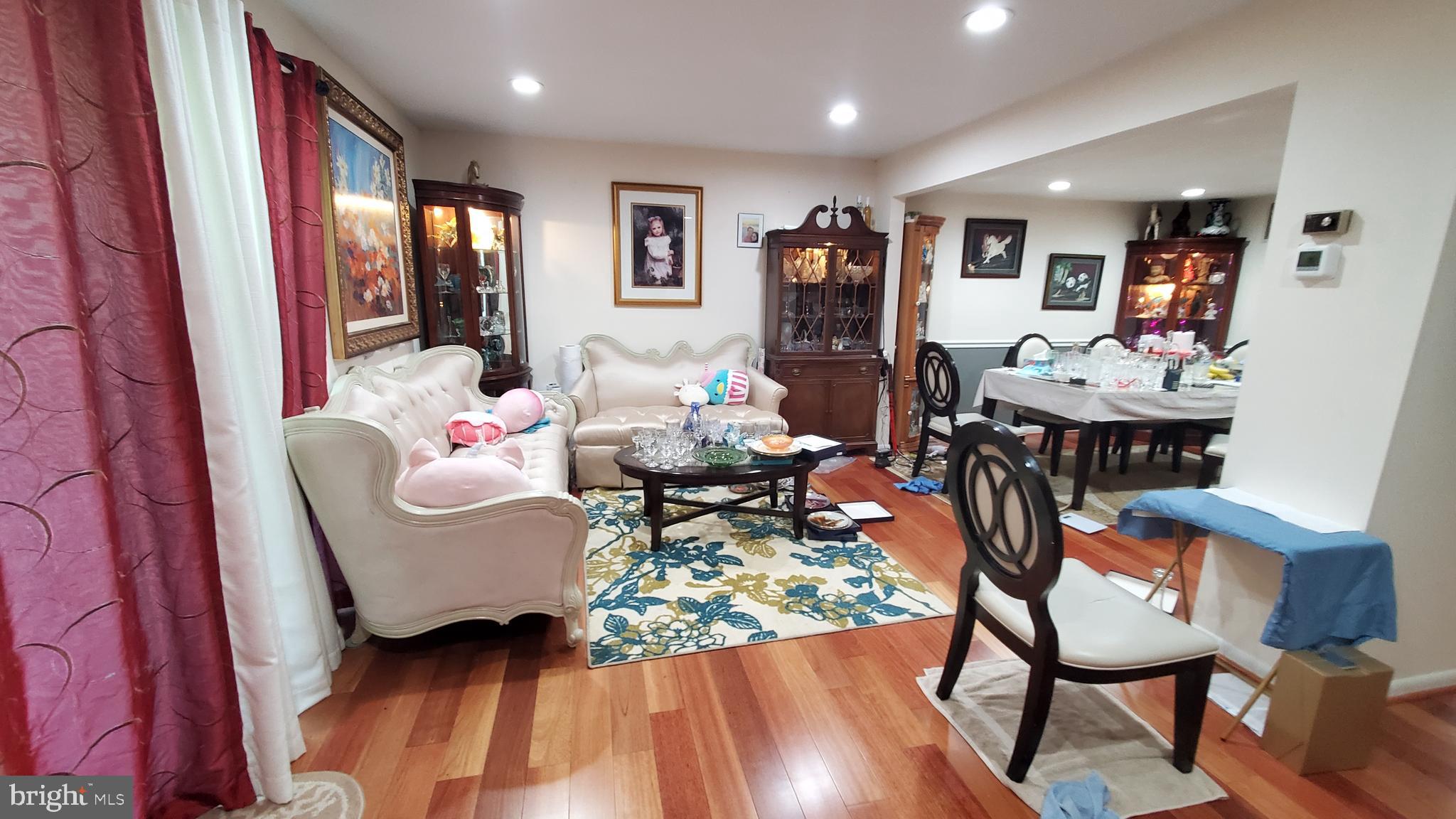 MAYS CHAPEL VILLAGE - Residential