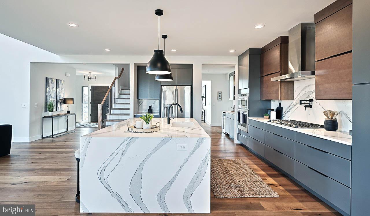 WILLOW CREEK FARMS - Residential