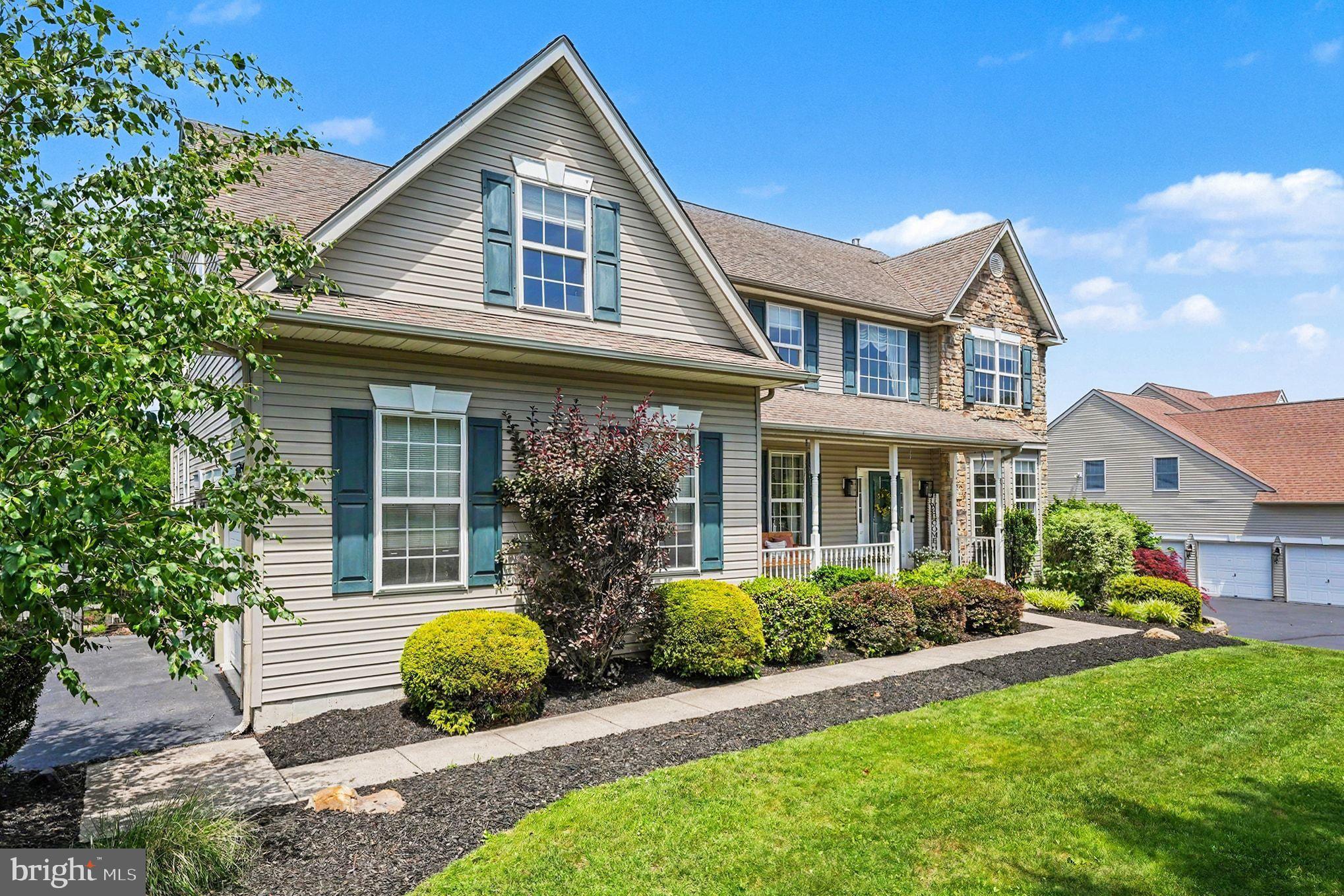 BELLA VISTA - Residential