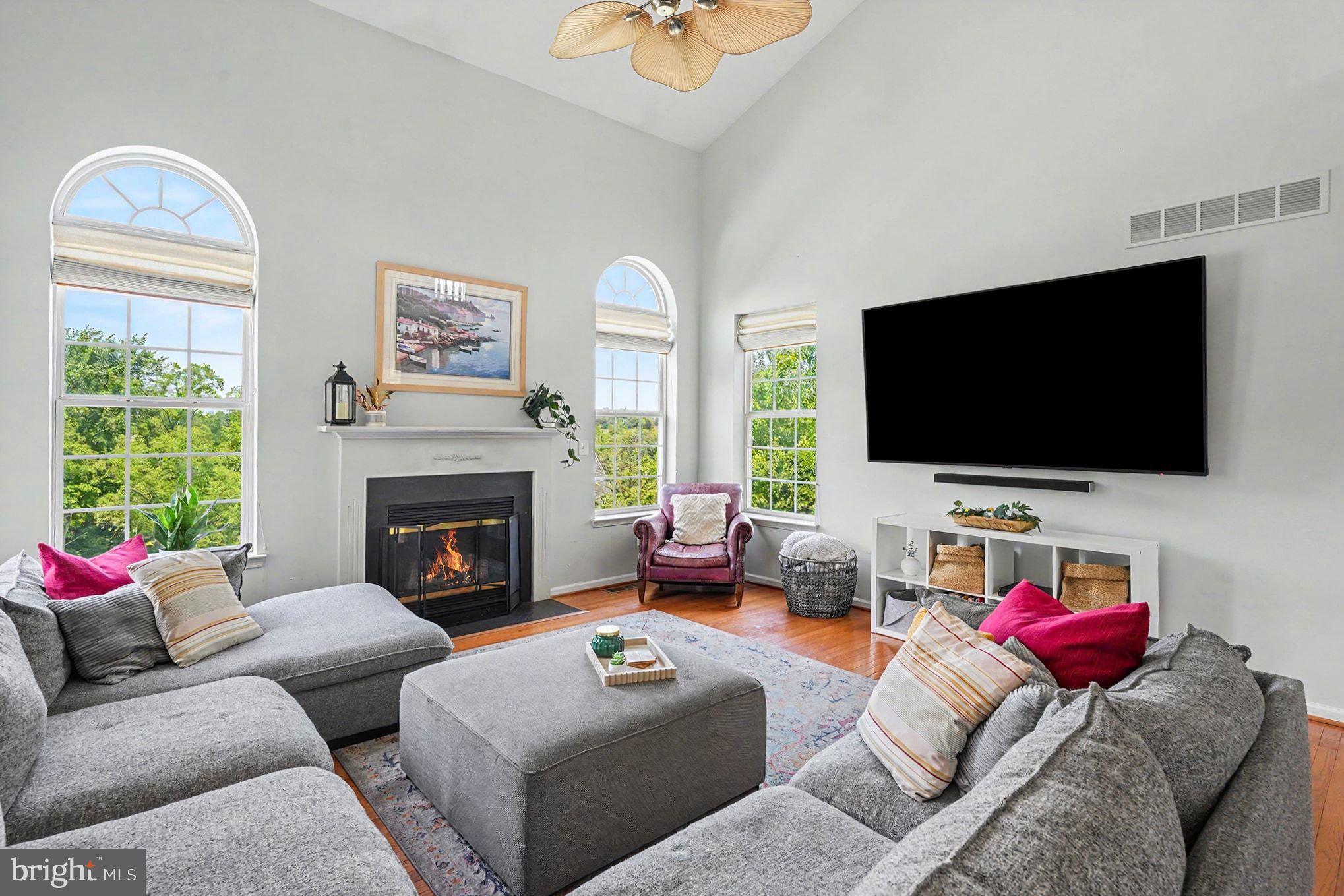 BELLA VISTA - Residential