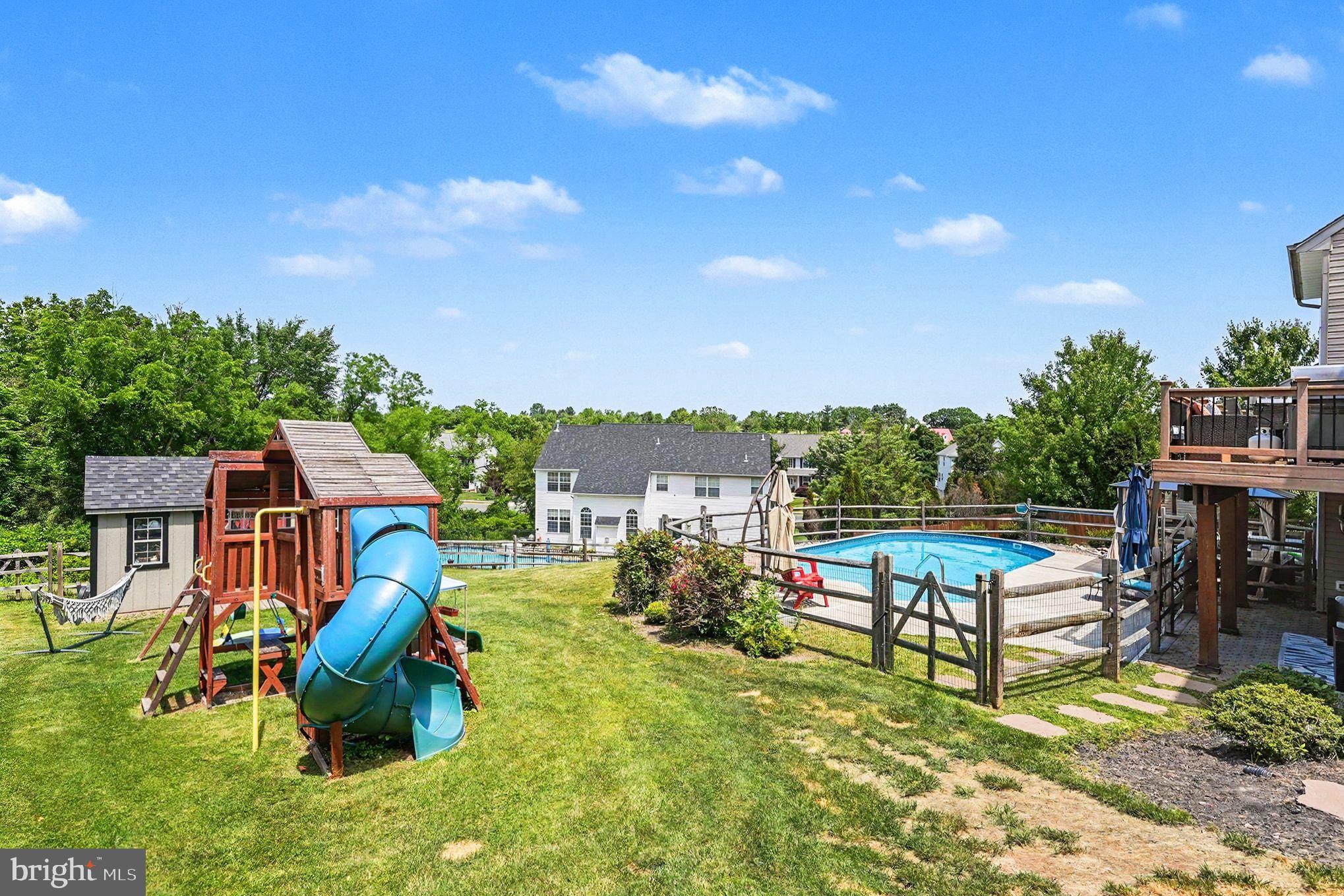BELLA VISTA - Residential