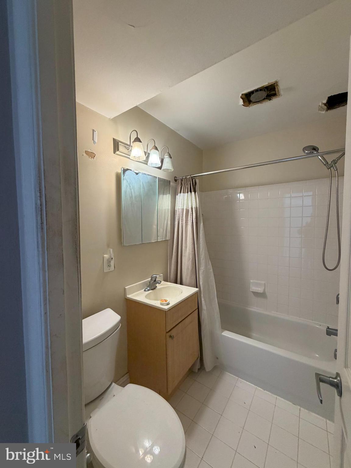 THE FAIRMONT 1009 CONDO - Residential