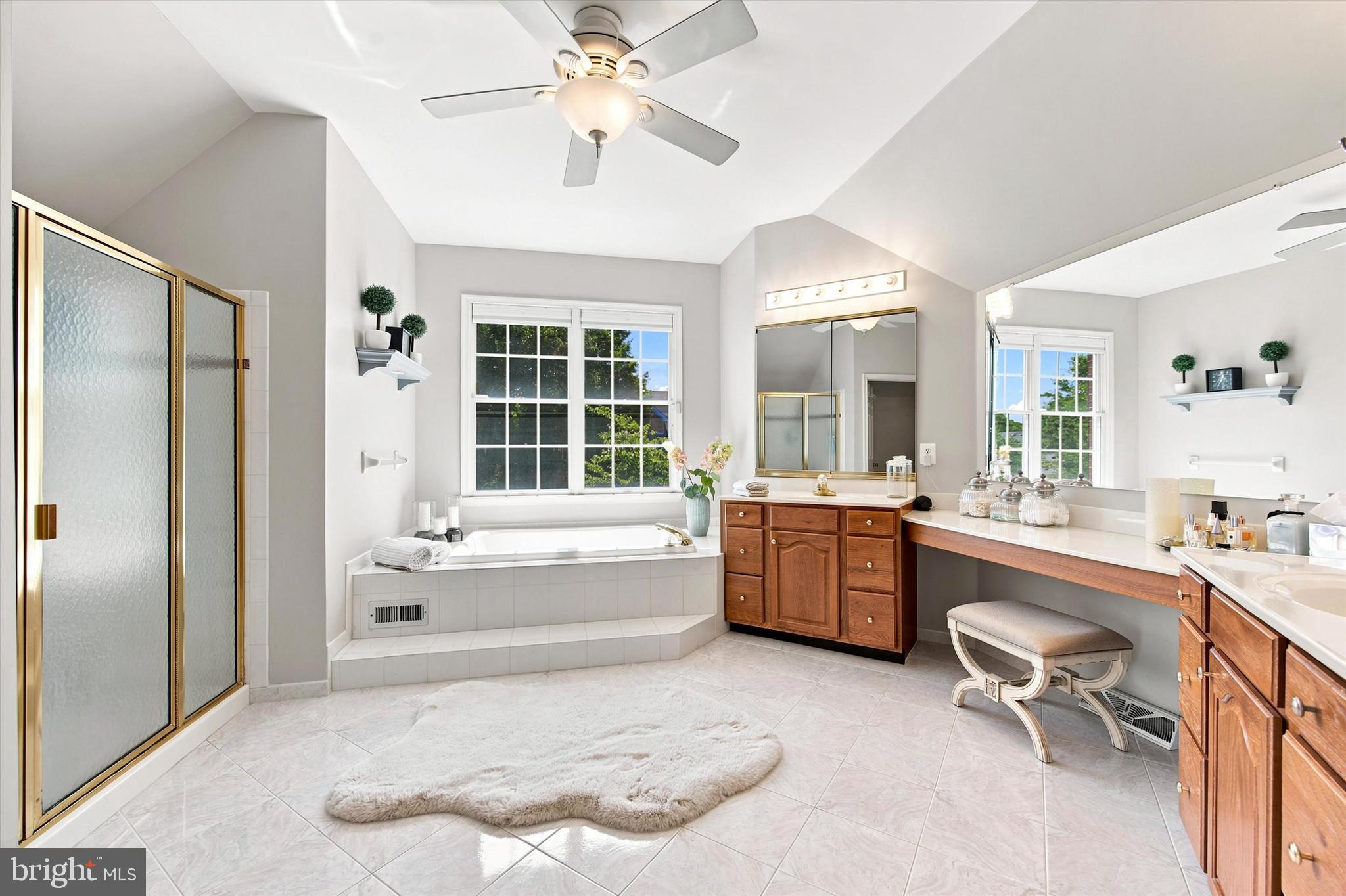 BLUE BELL CC - Residential