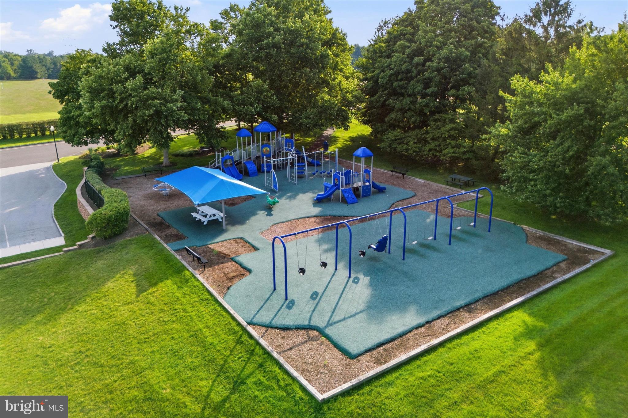 BLUE BELL CC - Residential