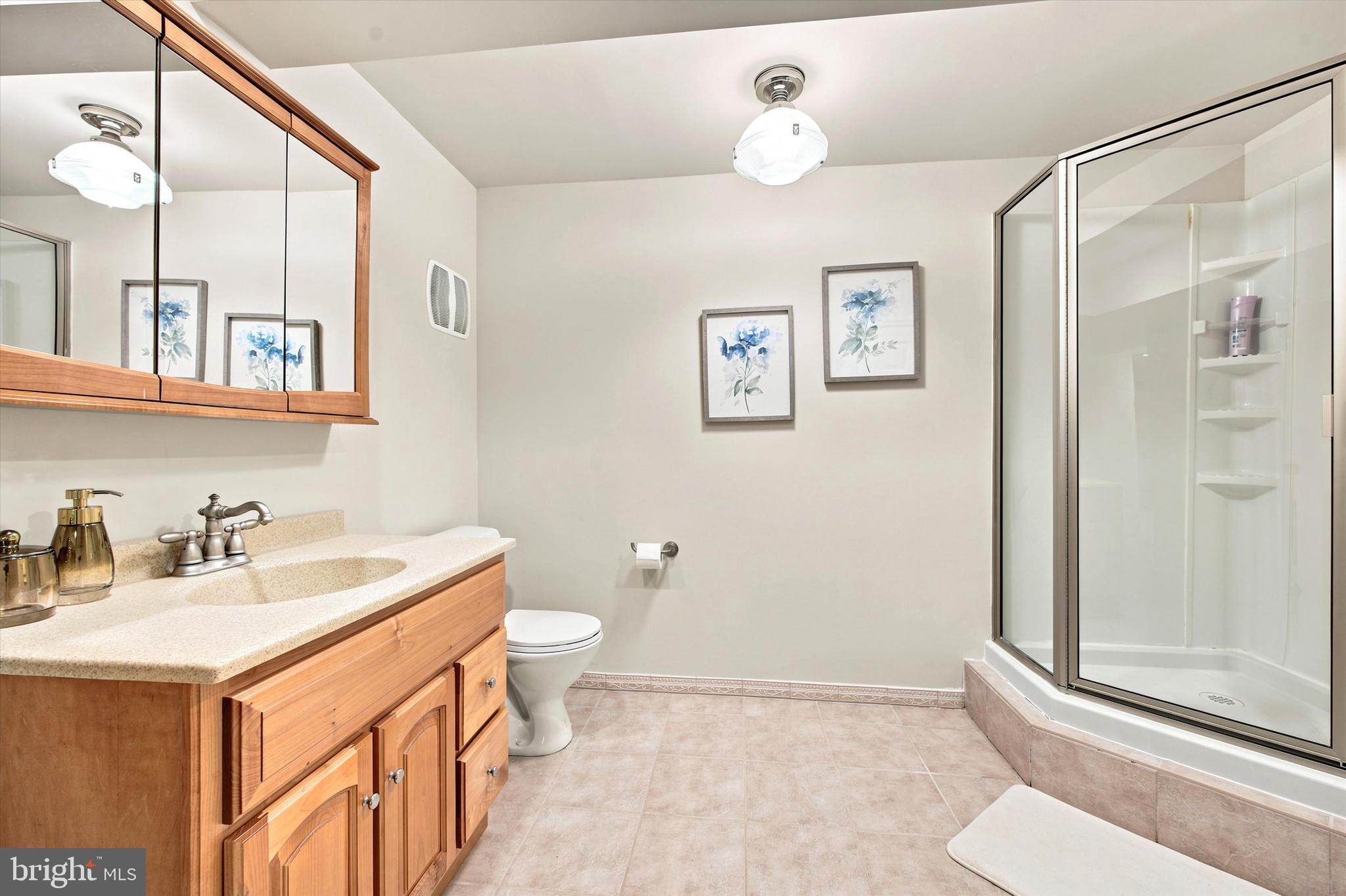 BLUE BELL CC - Residential