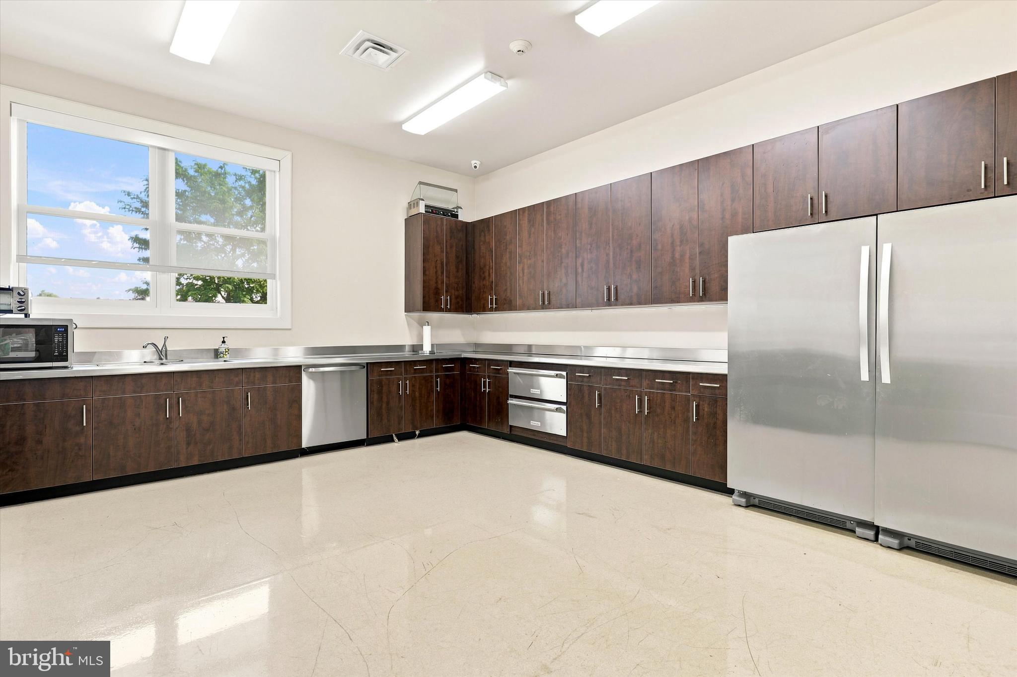 BLUE BELL CC - Residential