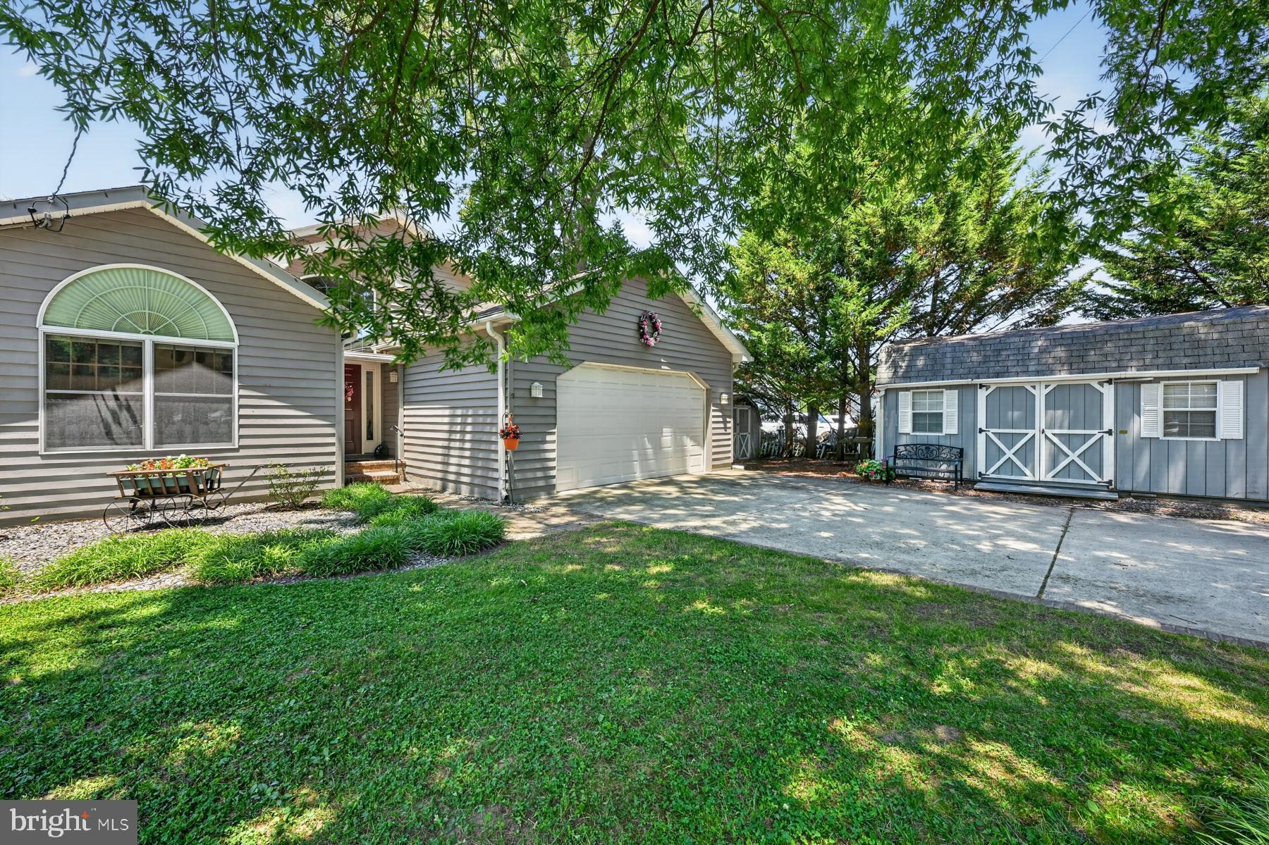 GREEN GABLES - Residential