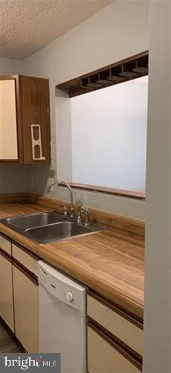 HUNTERS RIDGE - Residential