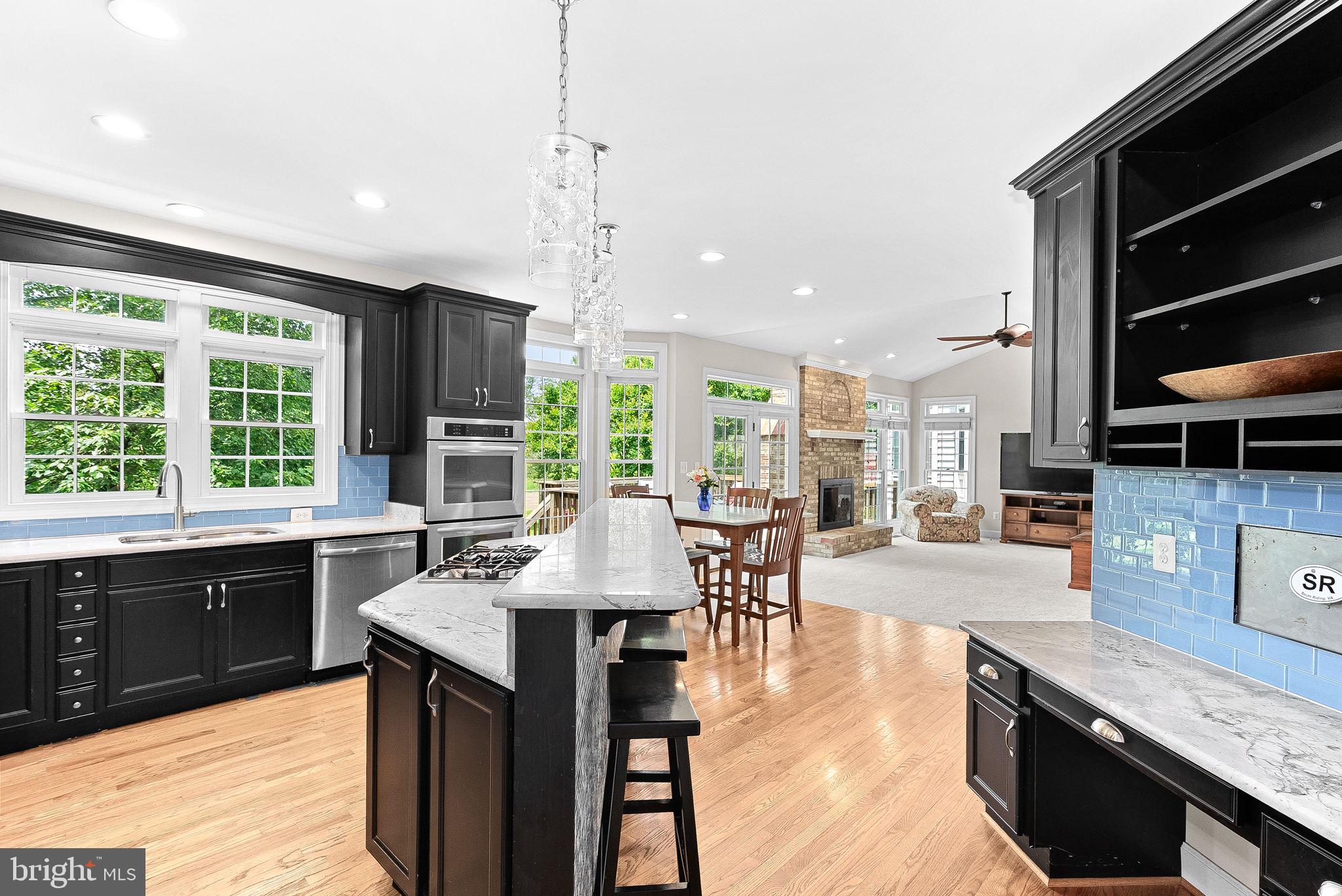 SOUTH RIDING - Residential