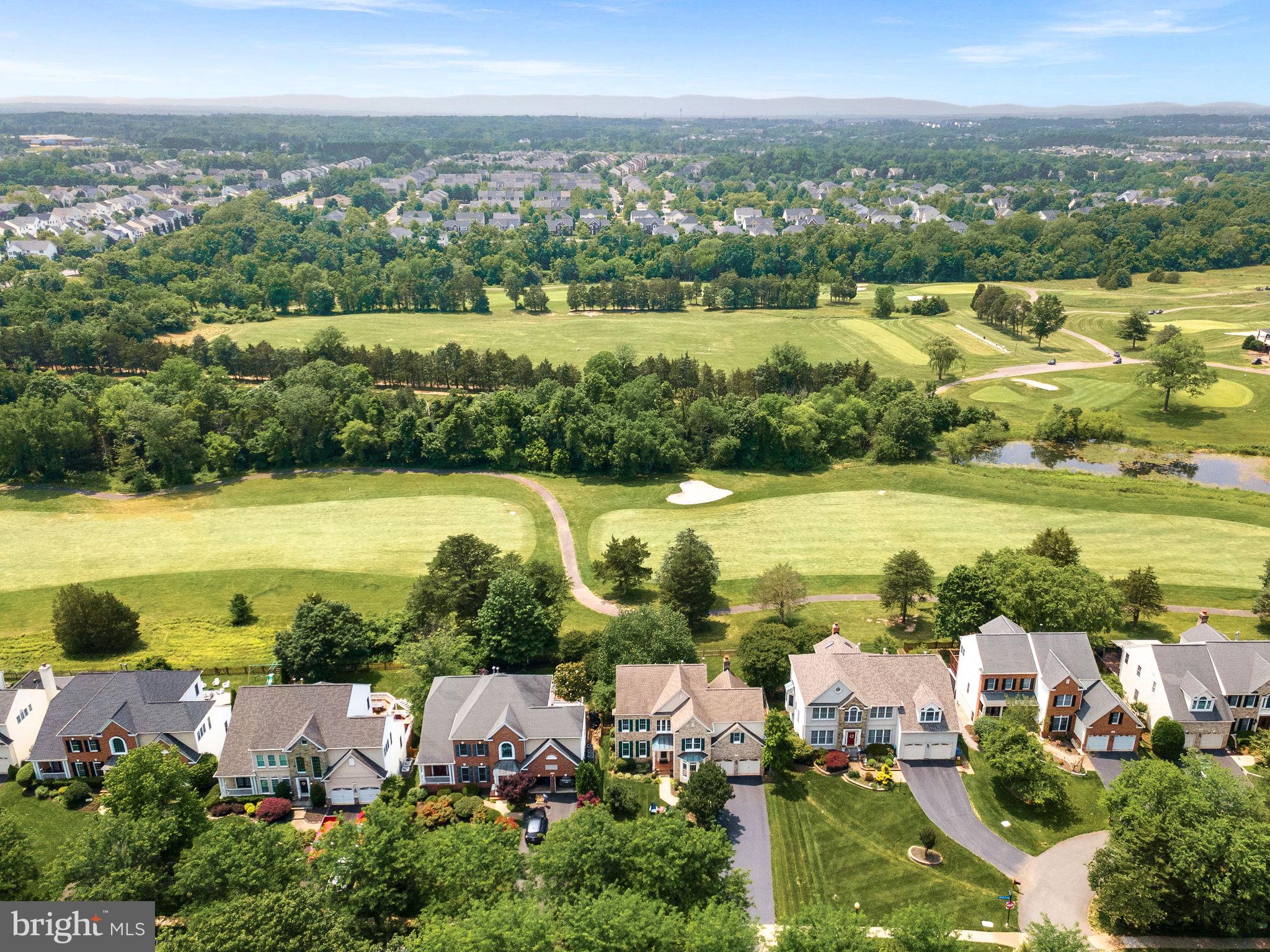SOUTH RIDING - Residential