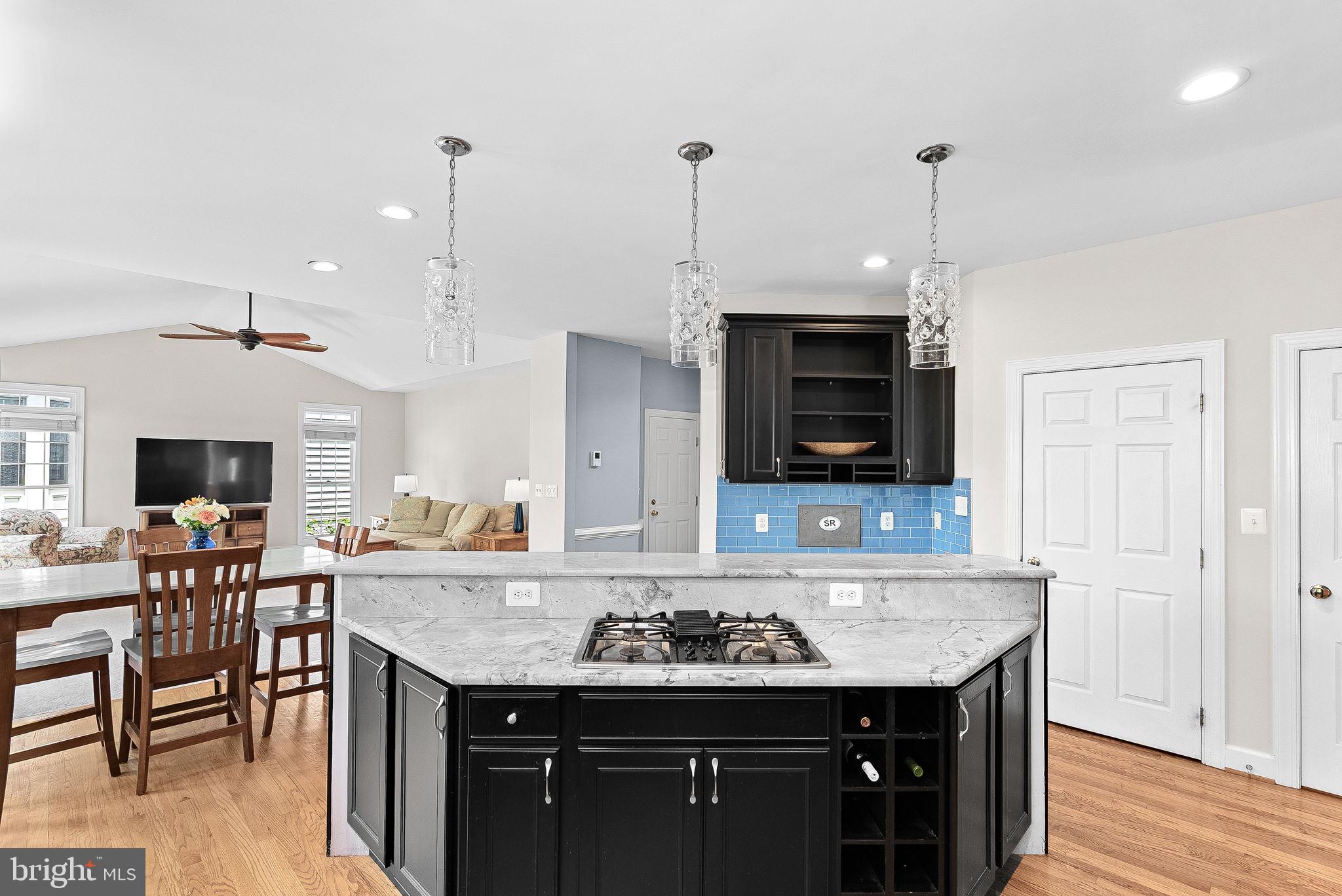 SOUTH RIDING - Residential