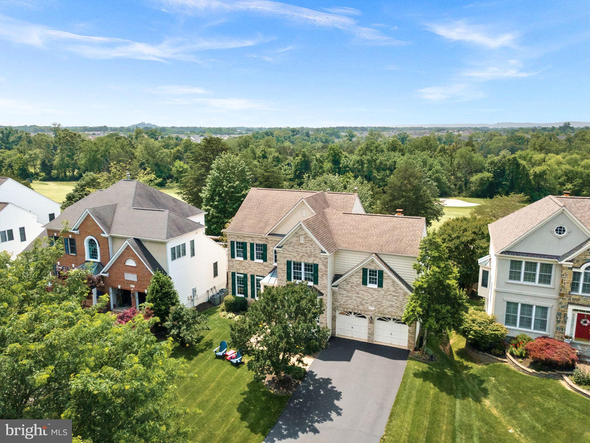 SOUTH RIDING - Residential