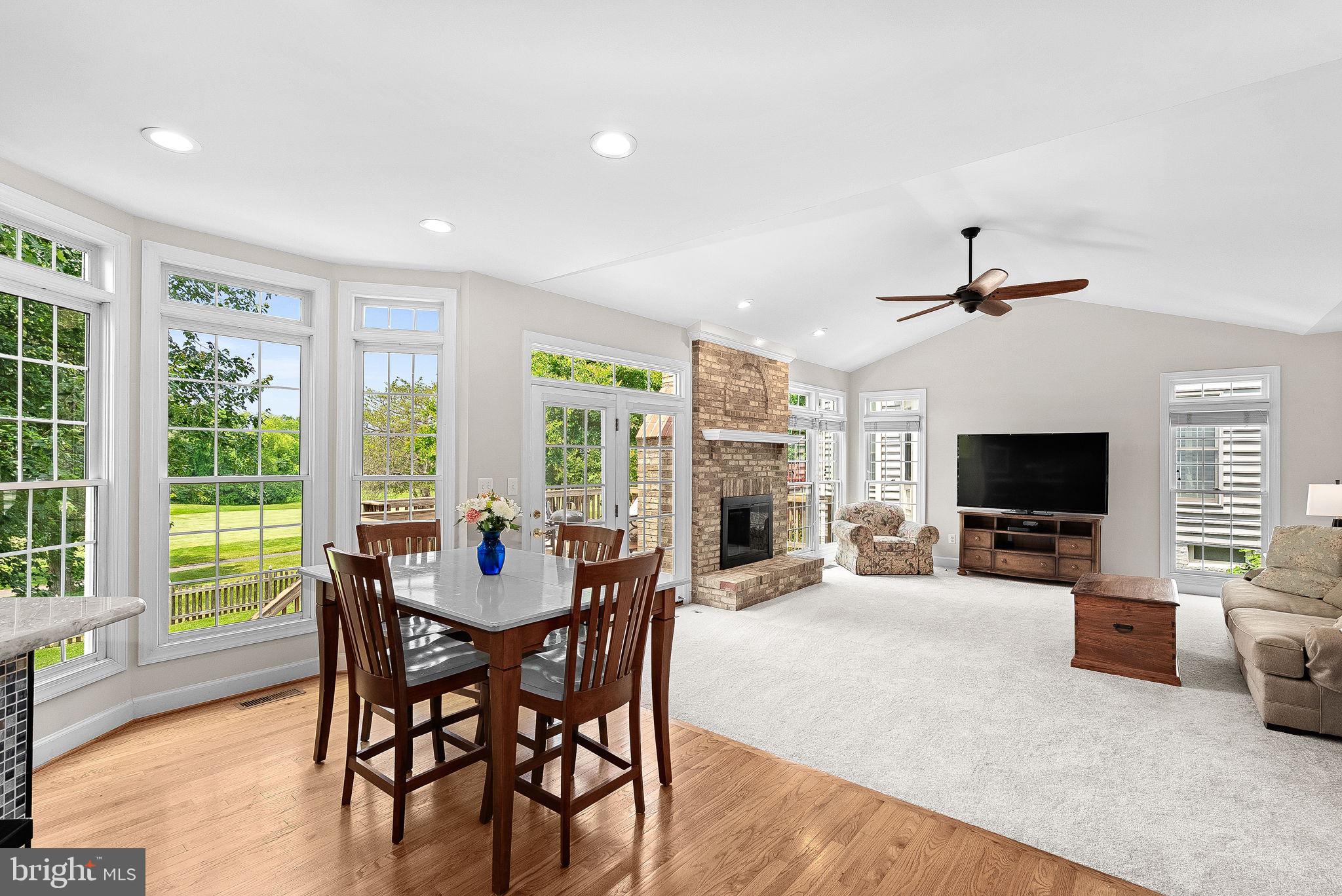 SOUTH RIDING - Residential