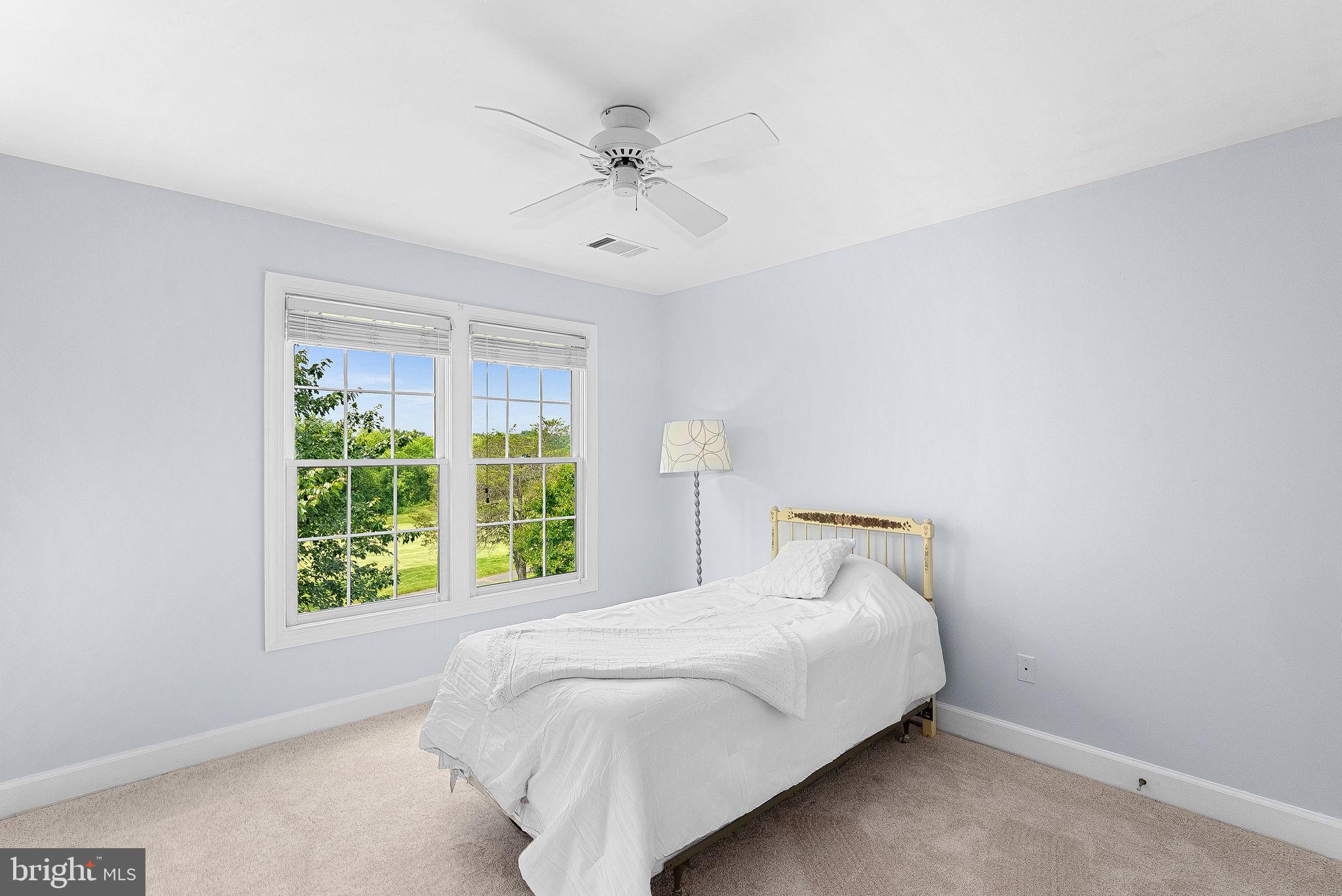 SOUTH RIDING - Residential