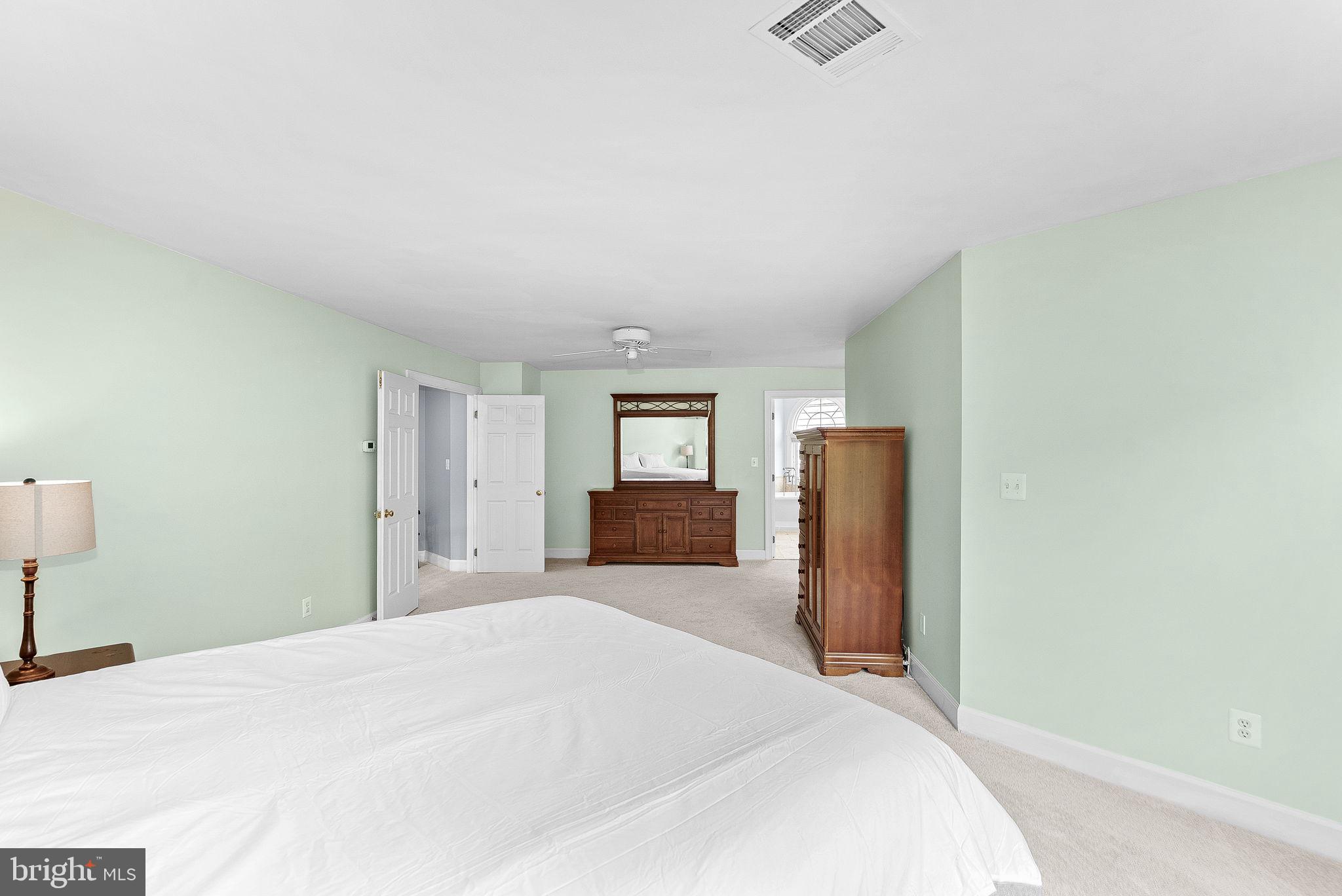 SOUTH RIDING - Residential