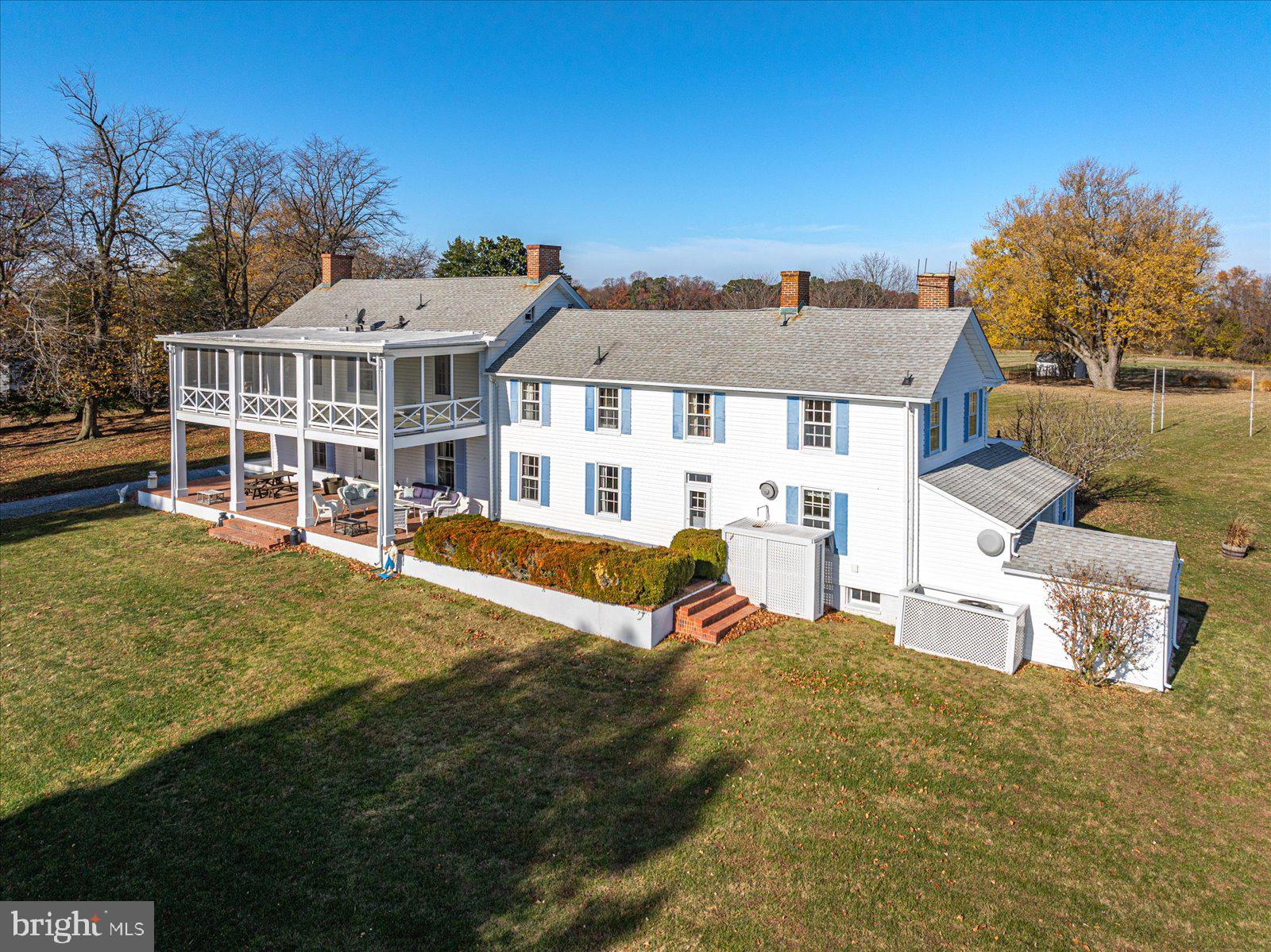 EASTERN NECK - Farm