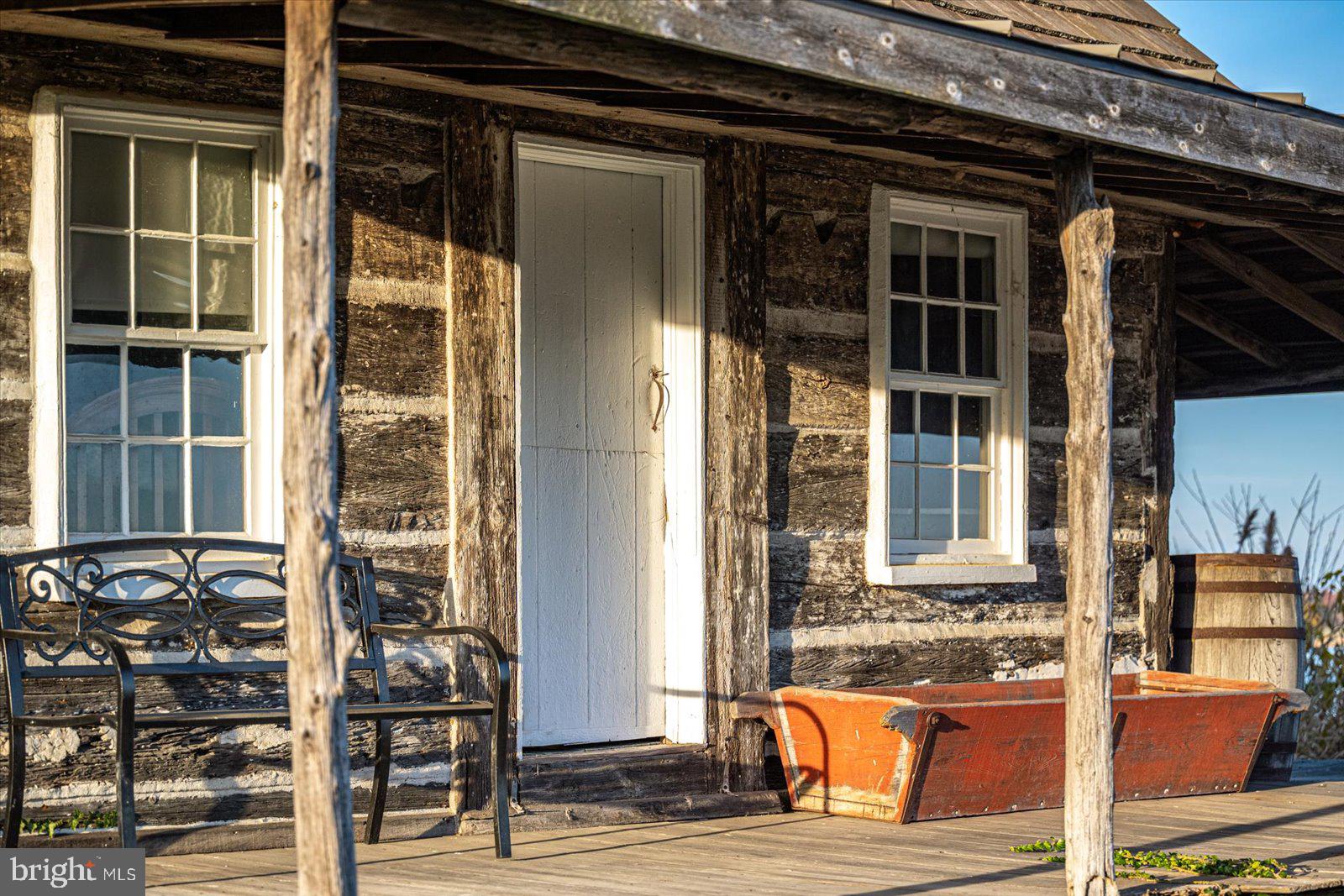 EASTERN NECK - Farm