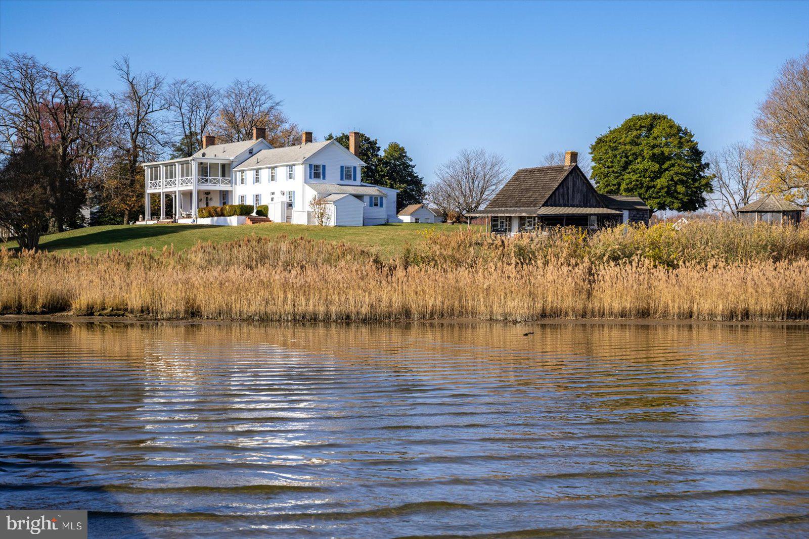 EASTERN NECK - Farm