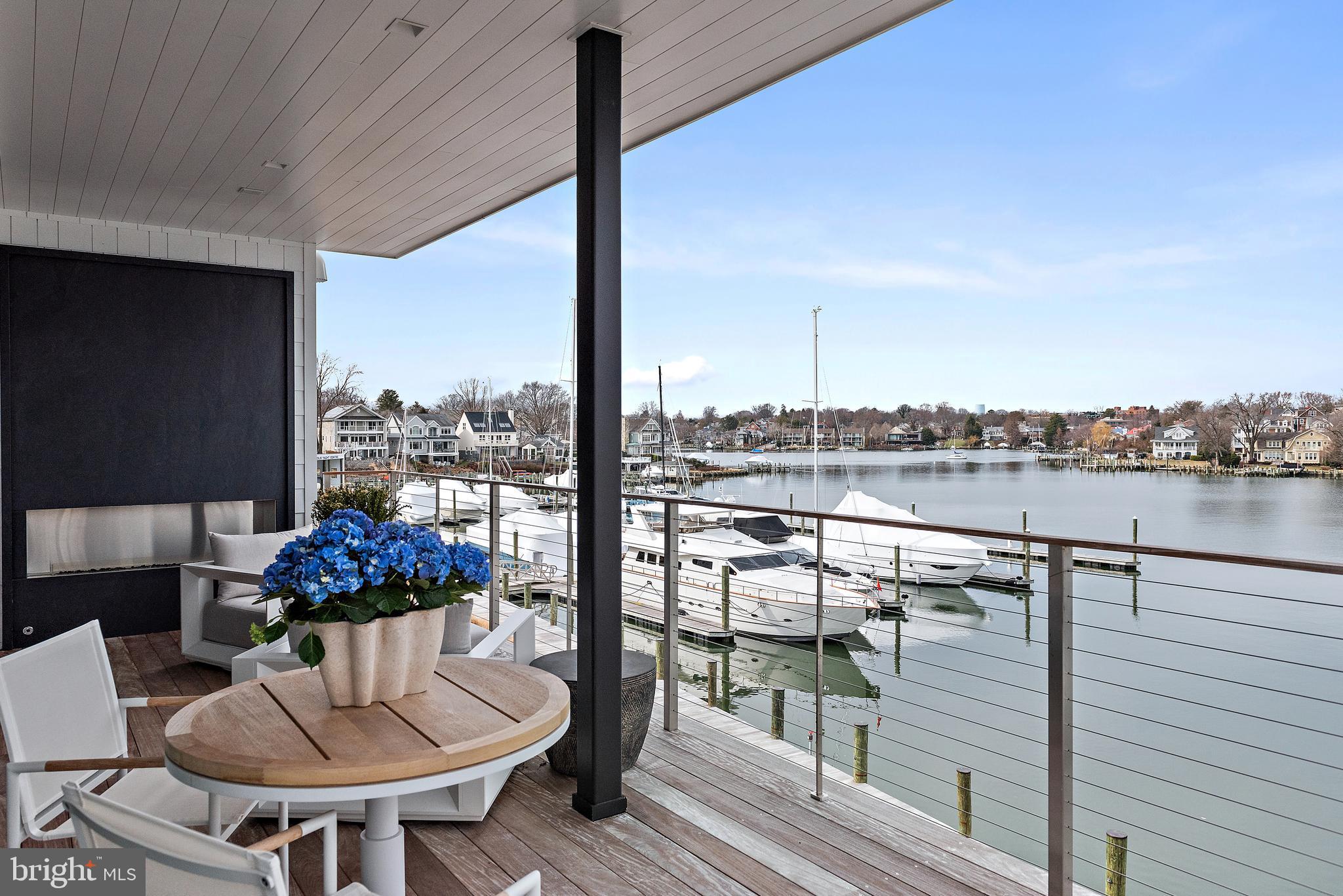 EASTPORT - Residential