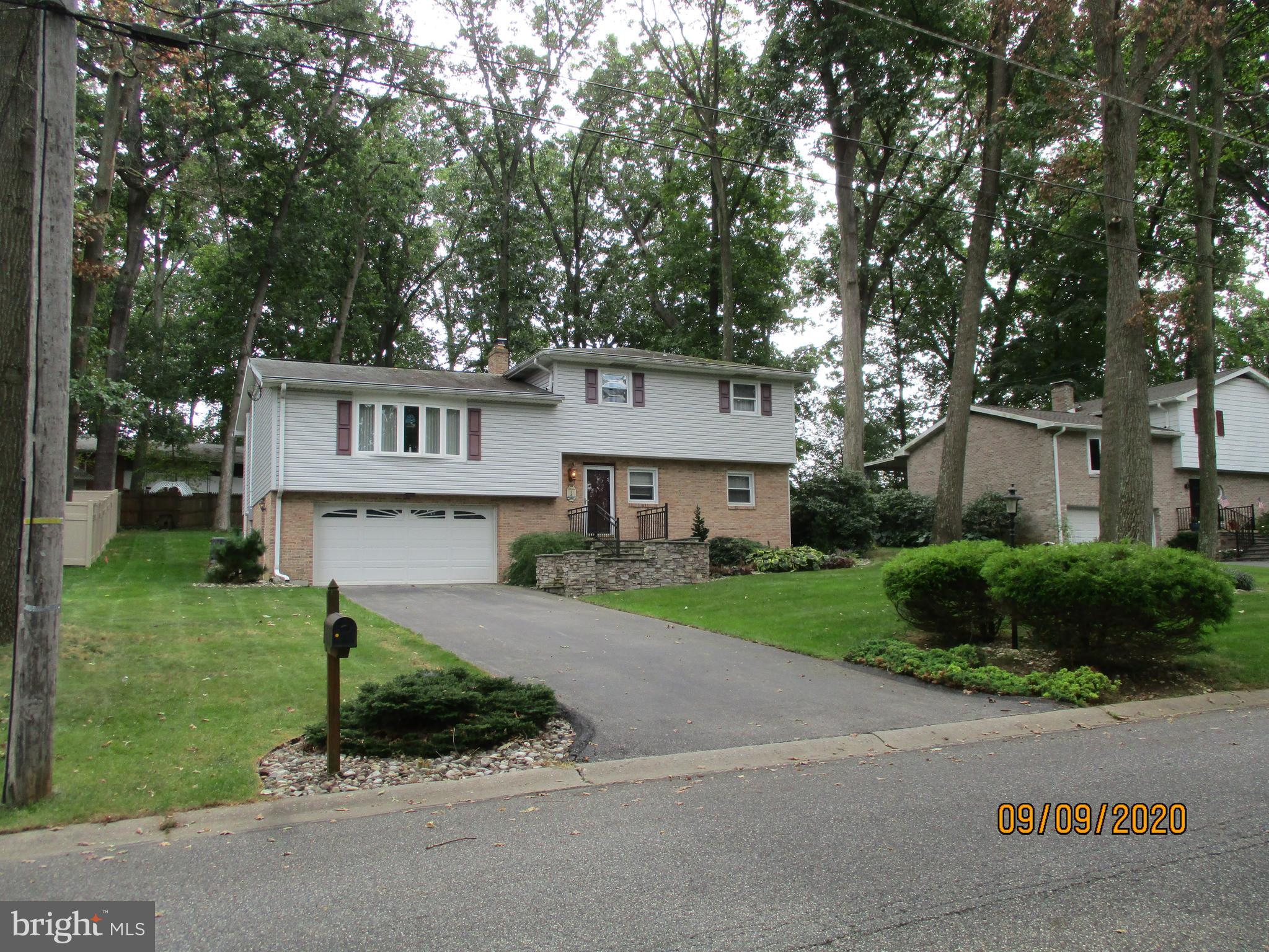 ARLINGTON PARK - Residential