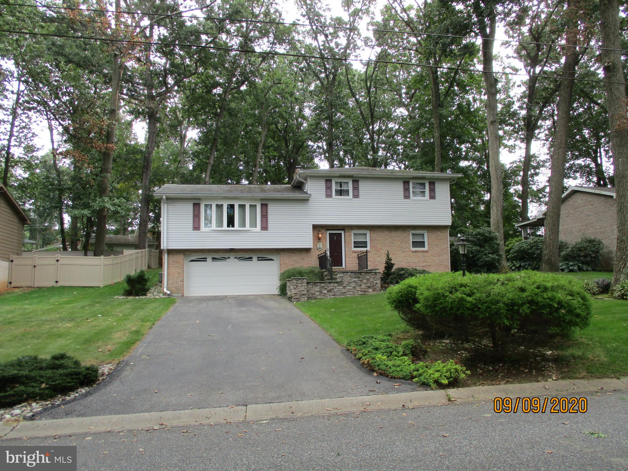 ARLINGTON PARK - Residential