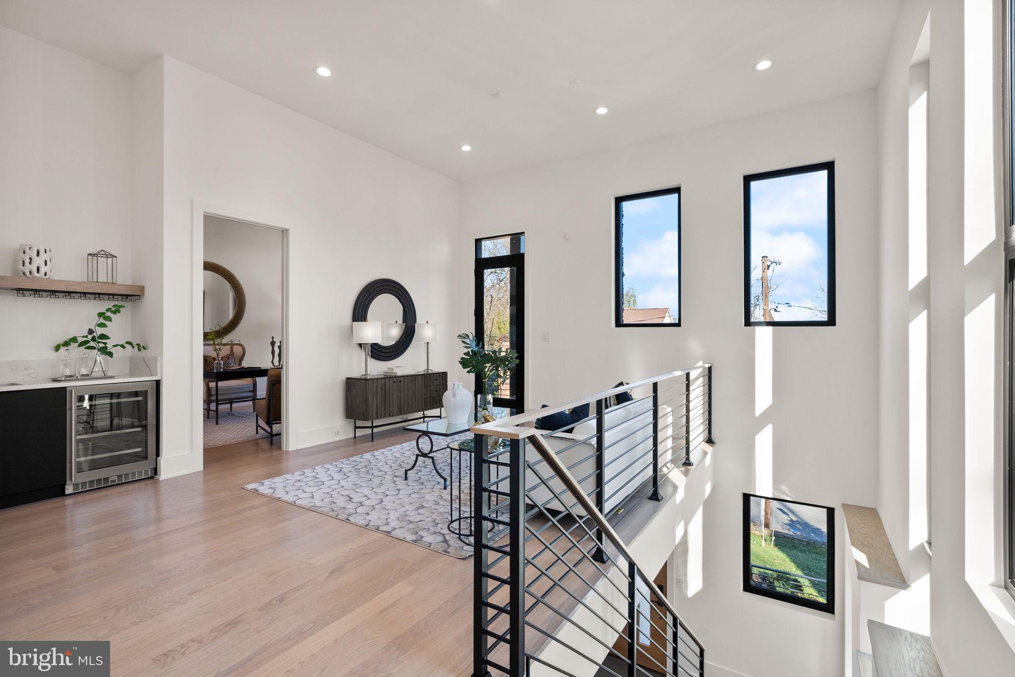 COUNTRY CLUB HILLS - Residential