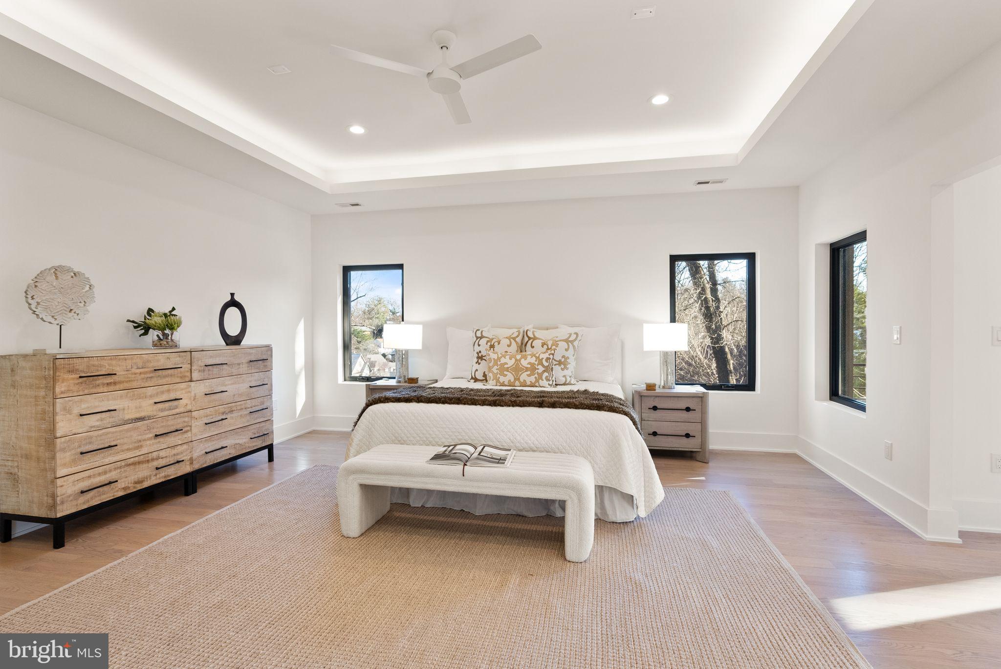 COUNTRY CLUB HILLS - Residential
