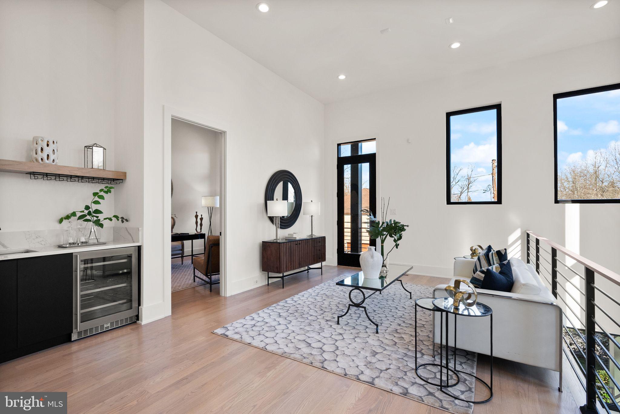 COUNTRY CLUB HILLS - Residential