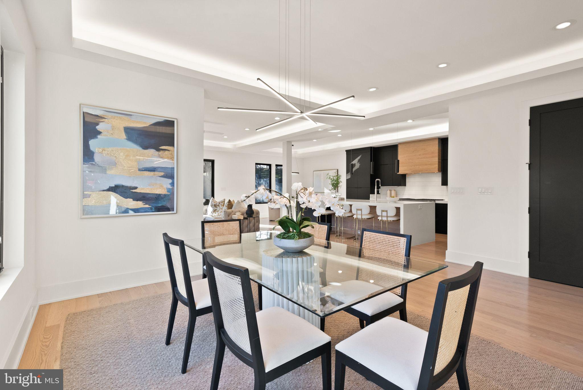 COUNTRY CLUB HILLS - Residential