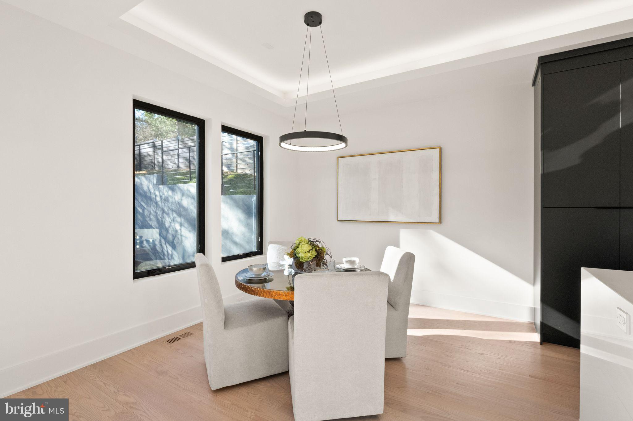 COUNTRY CLUB HILLS - Residential