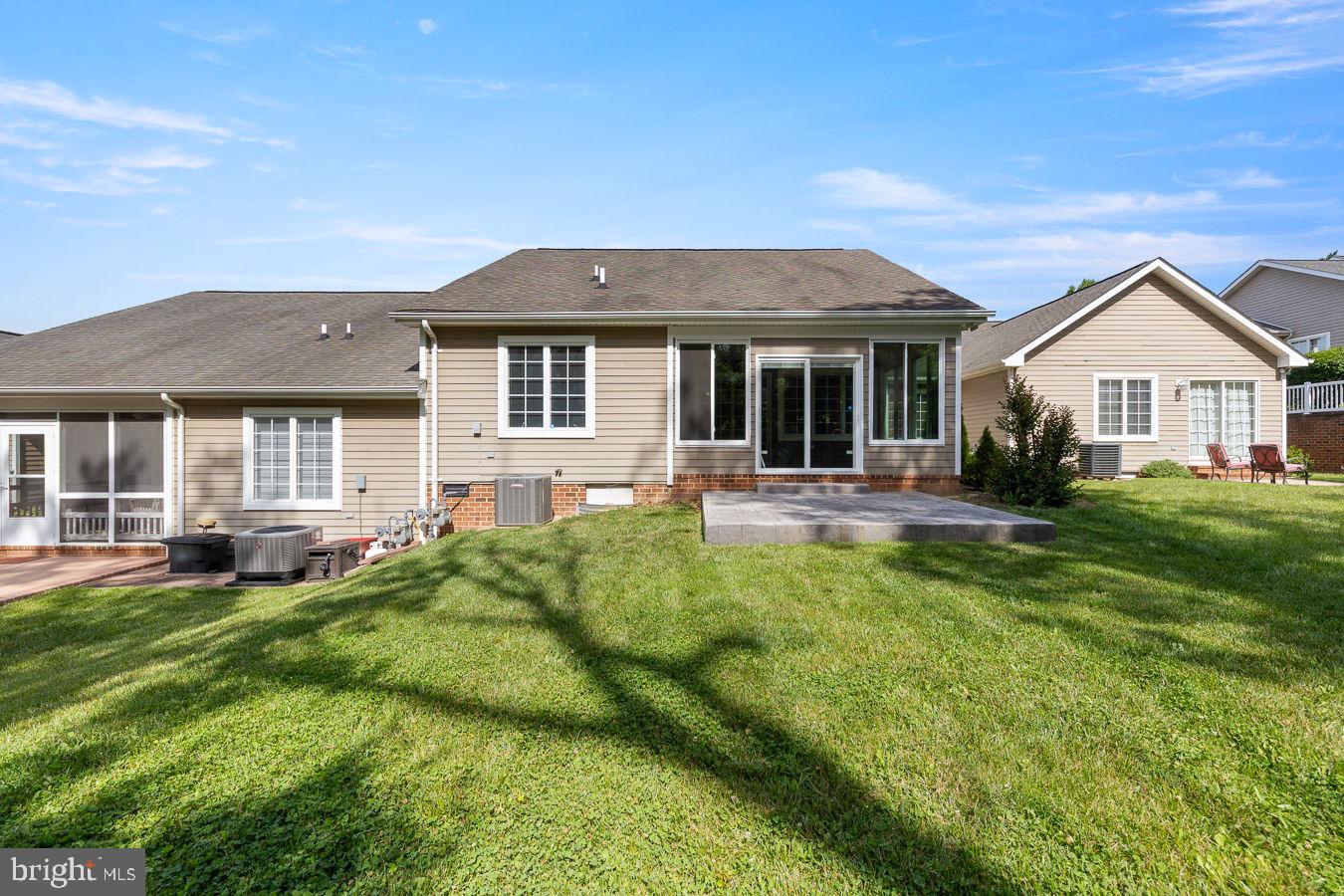STONY POINTE - Residential