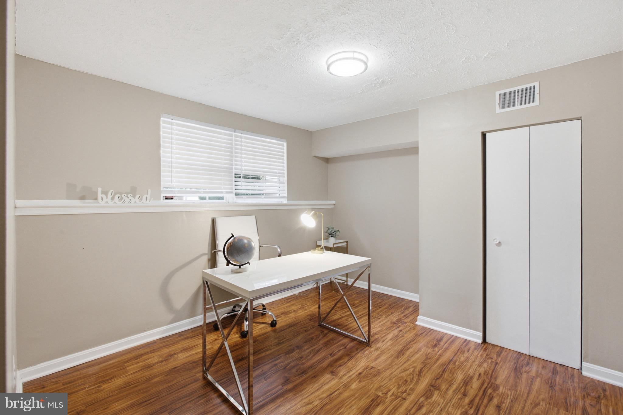 GLEN ORA PLAT FIFTEEN - Residential