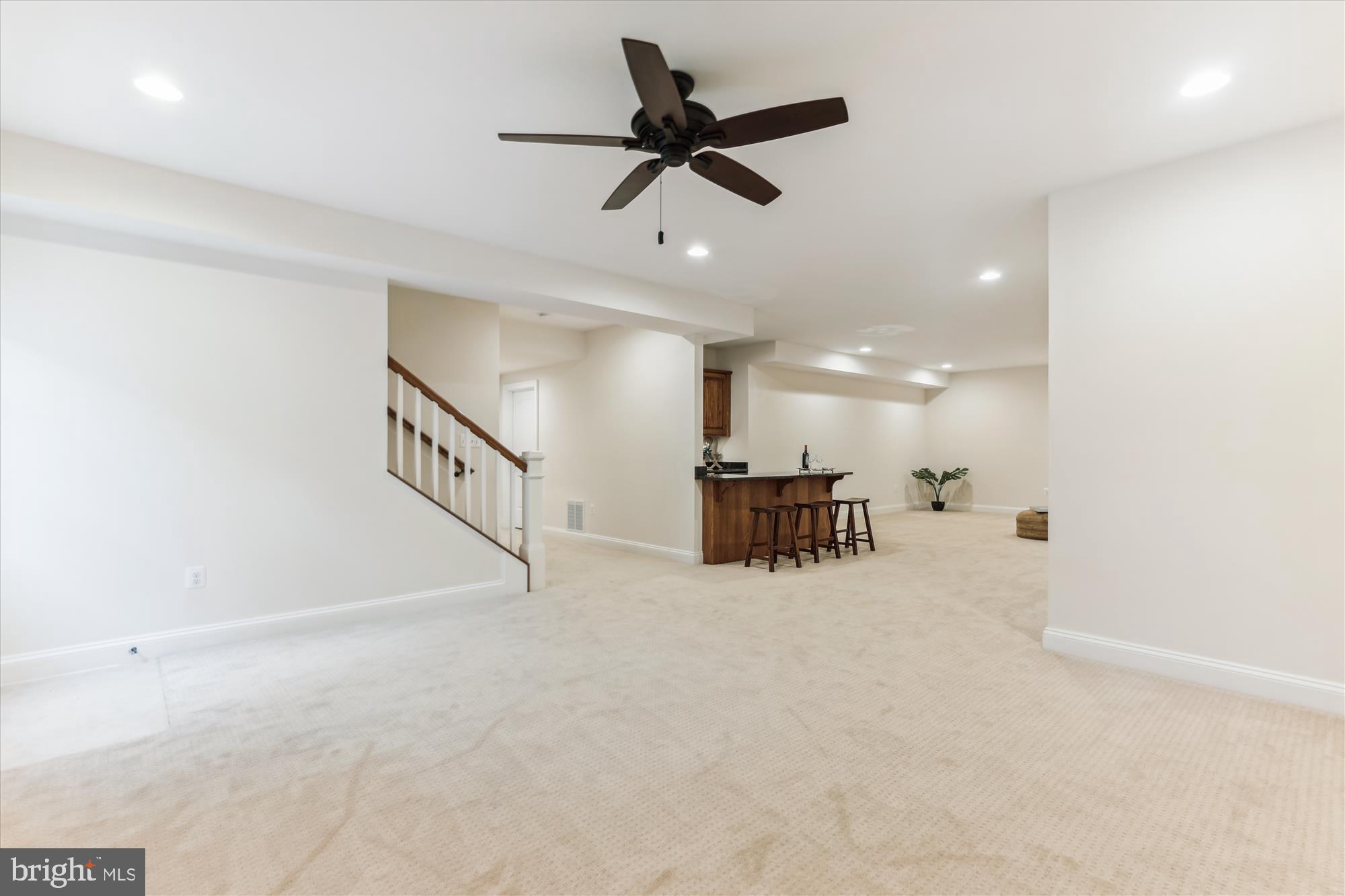 VIENNA HILLS - Residential