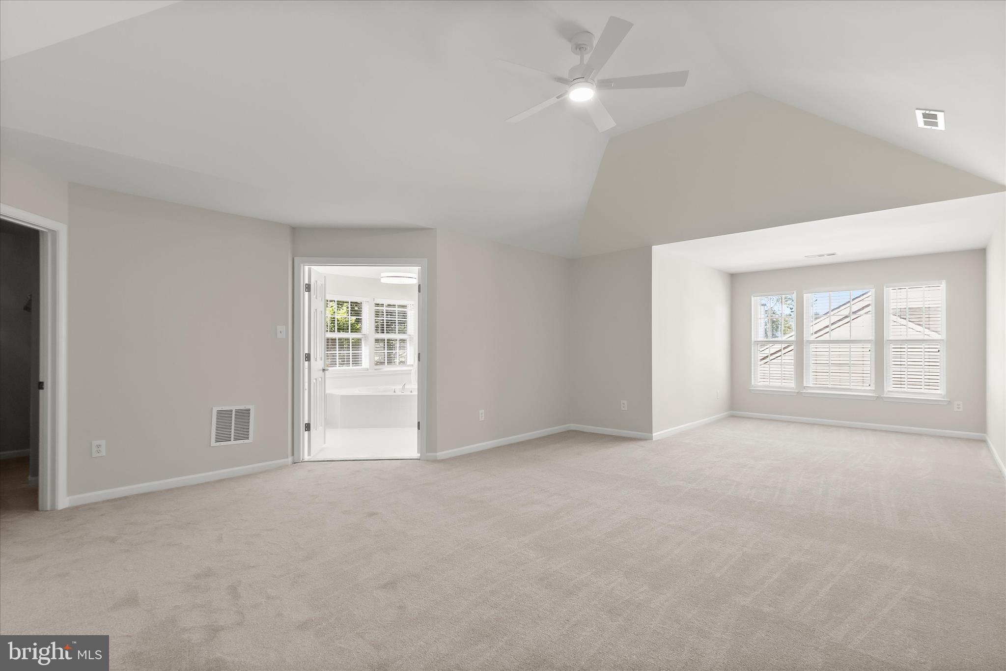 RIVER HILL - Residential