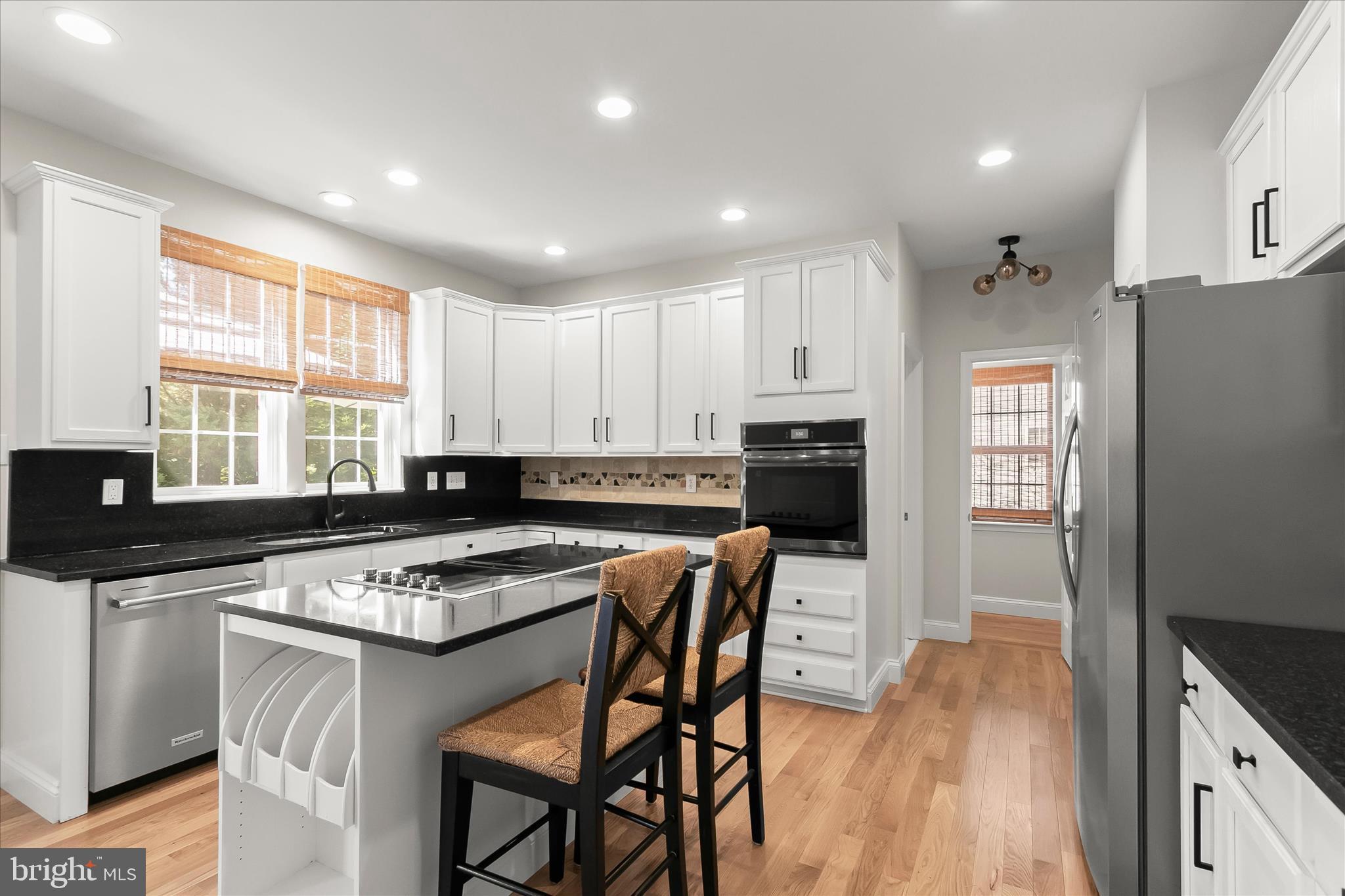 RIVER HILL - Residential