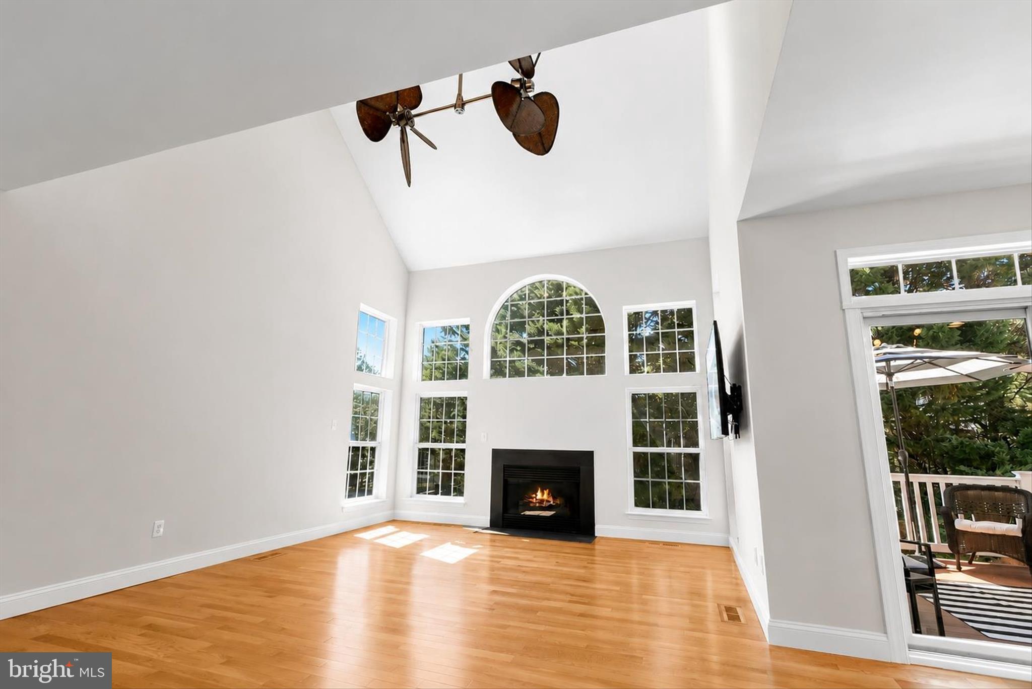 RIVER HILL - Residential