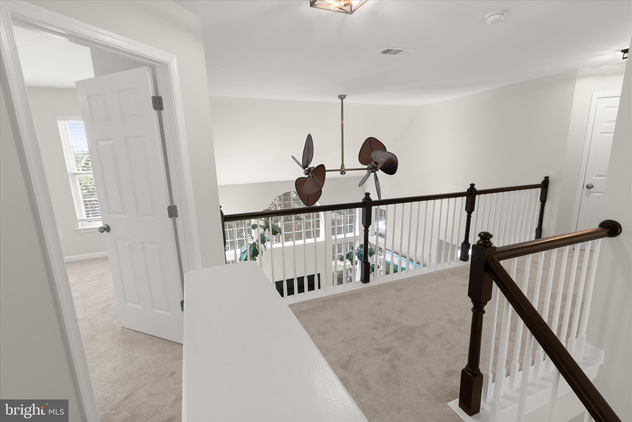 RIVER HILL - Residential